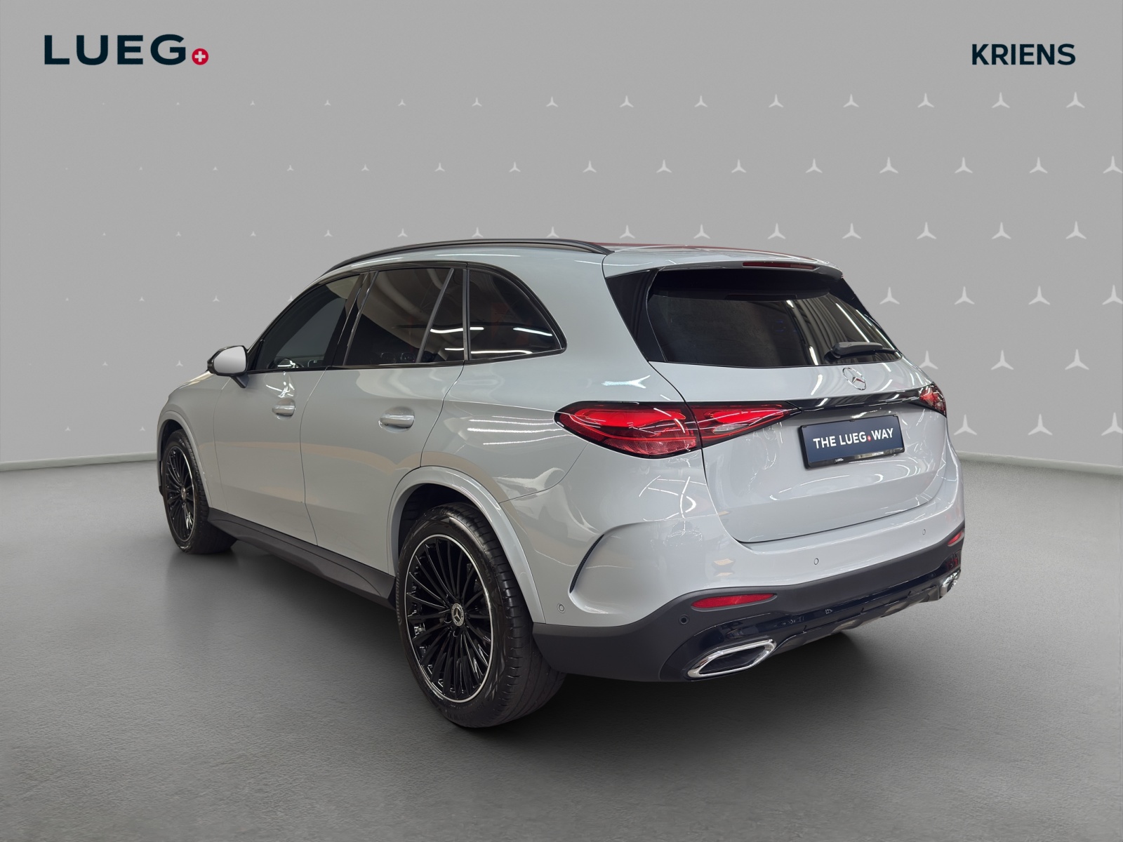 MERCEDES-BENZ GLC 200 4M - AMG / DISTRONIC / 360 Grad Kamera / DIGITAL LIGHT / Soundsystem-image-2