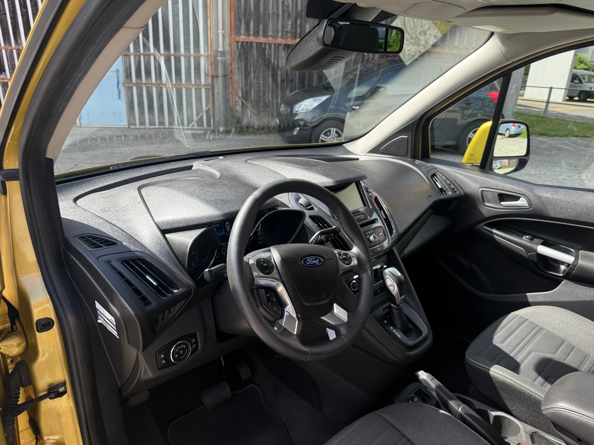 FORD Grand Tourneo Connect 1.5 TDCi Titanium Powershift-image-7