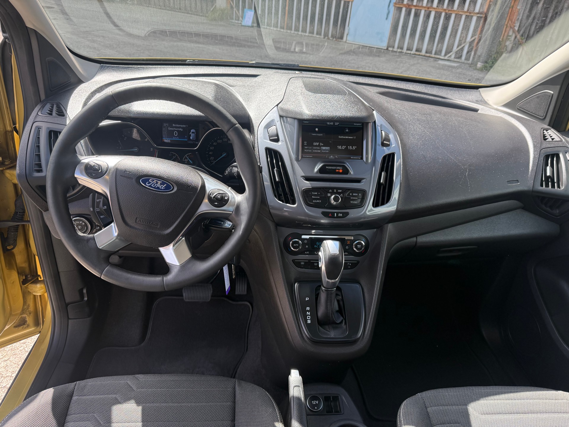 FORD Grand Tourneo Connect 1.5 TDCi Titanium Powershift-image-8