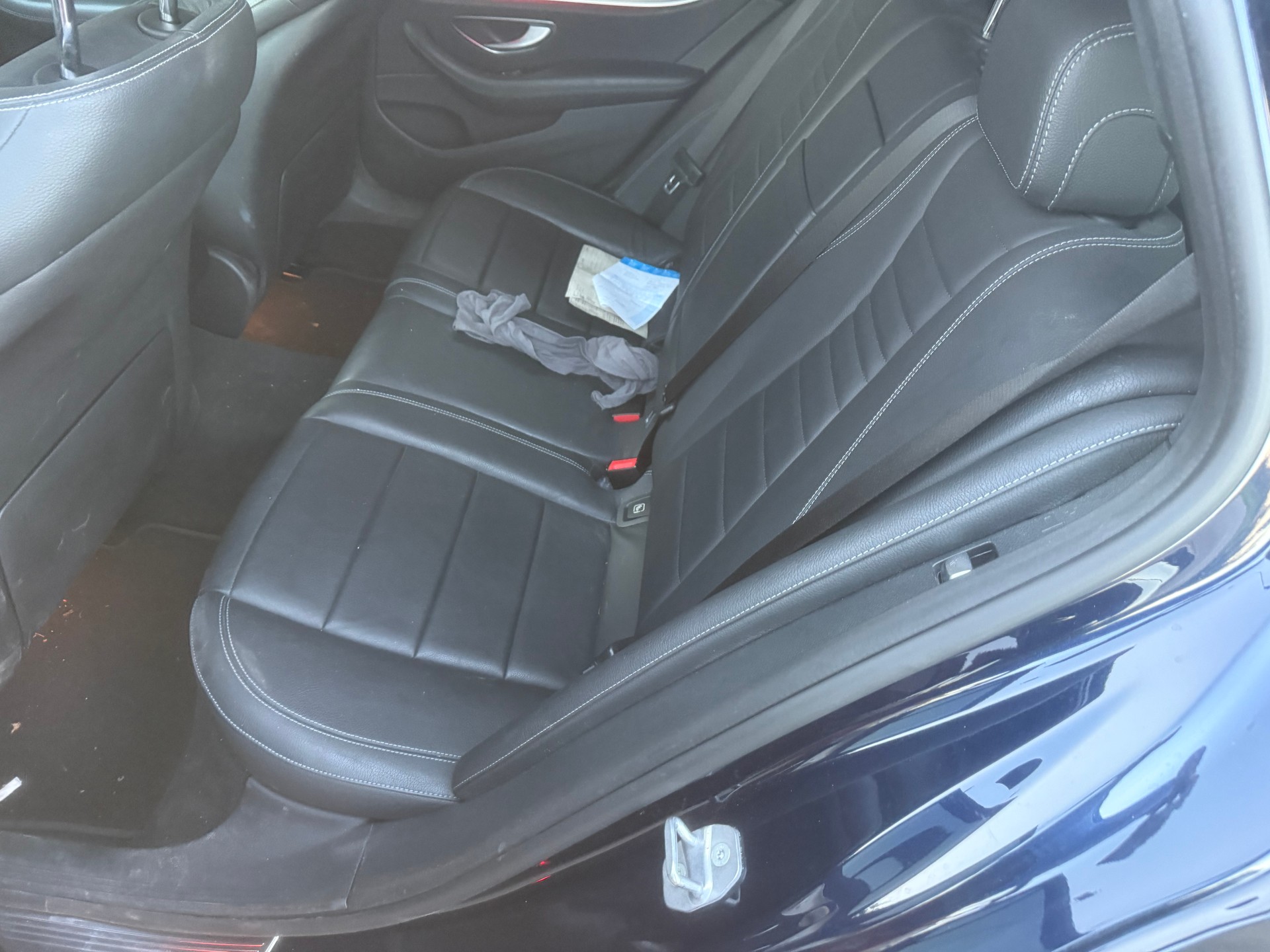 MERCEDES-BENZ E 220 d Avantgarde 9G-Tronic-image-5