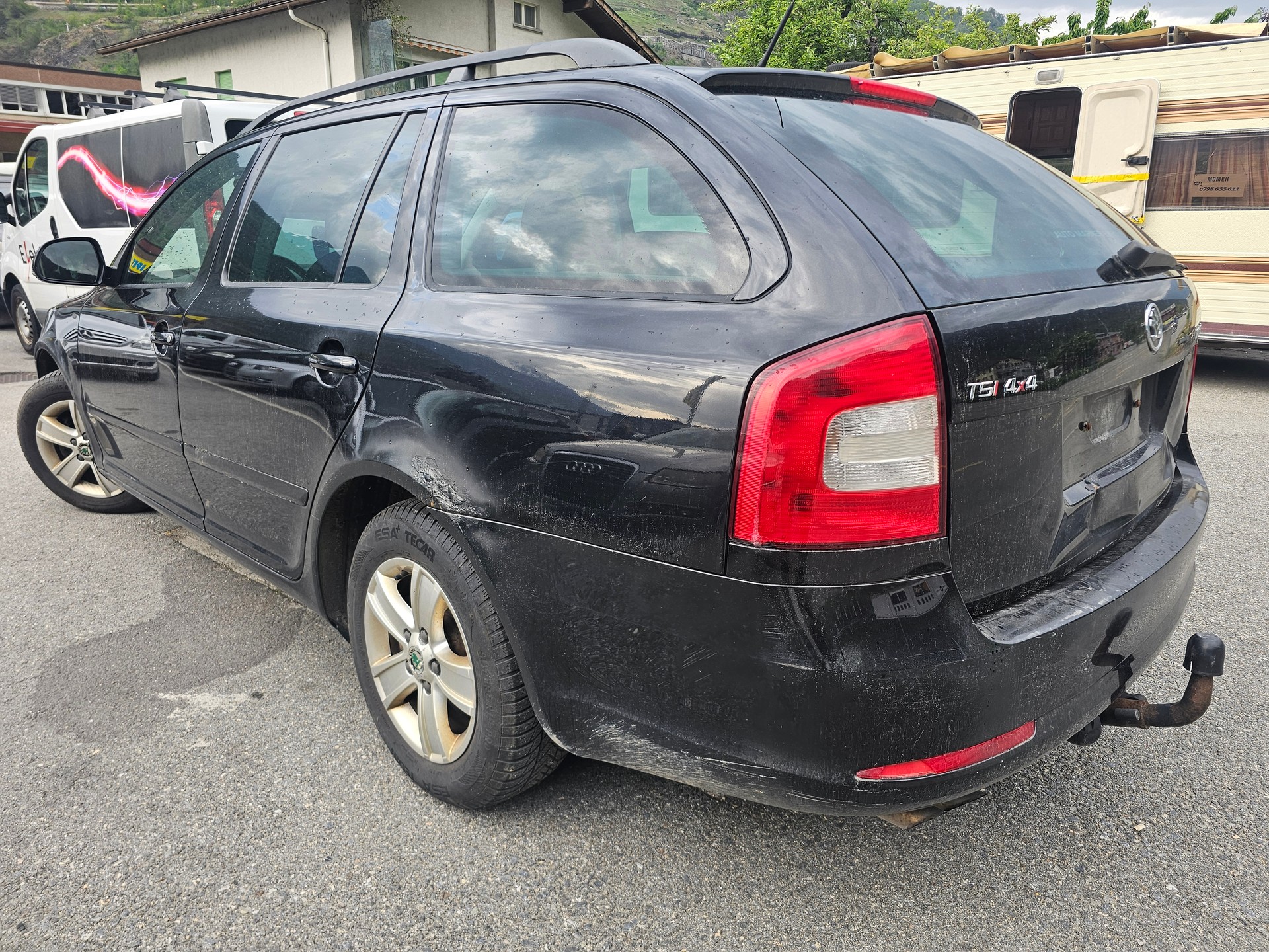 SKODA Octavia Combi 1.8 TSI Adventure 4x4-image-6