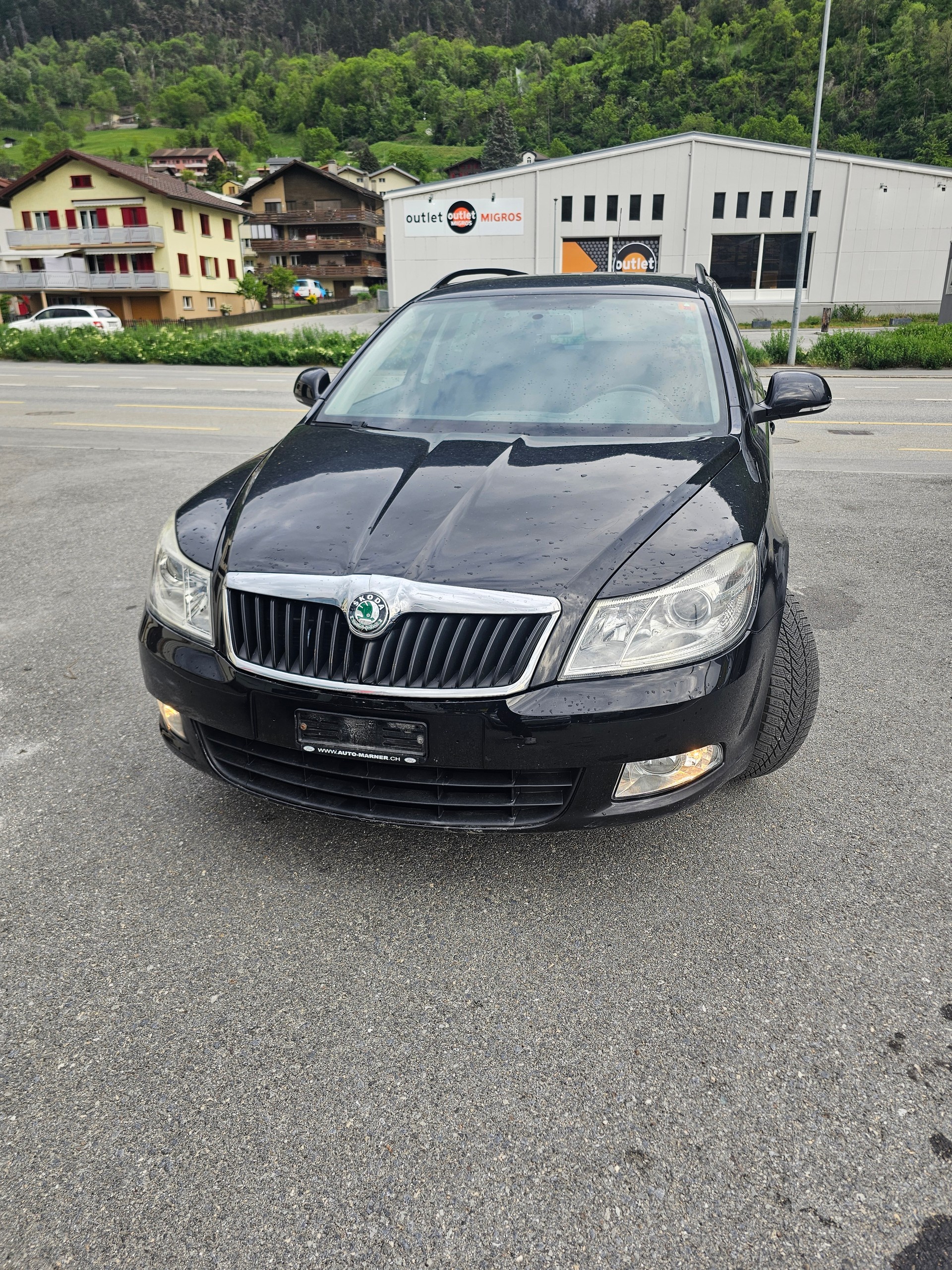SKODA Octavia Combi 1.8 TSI Adventure 4x4-image-1