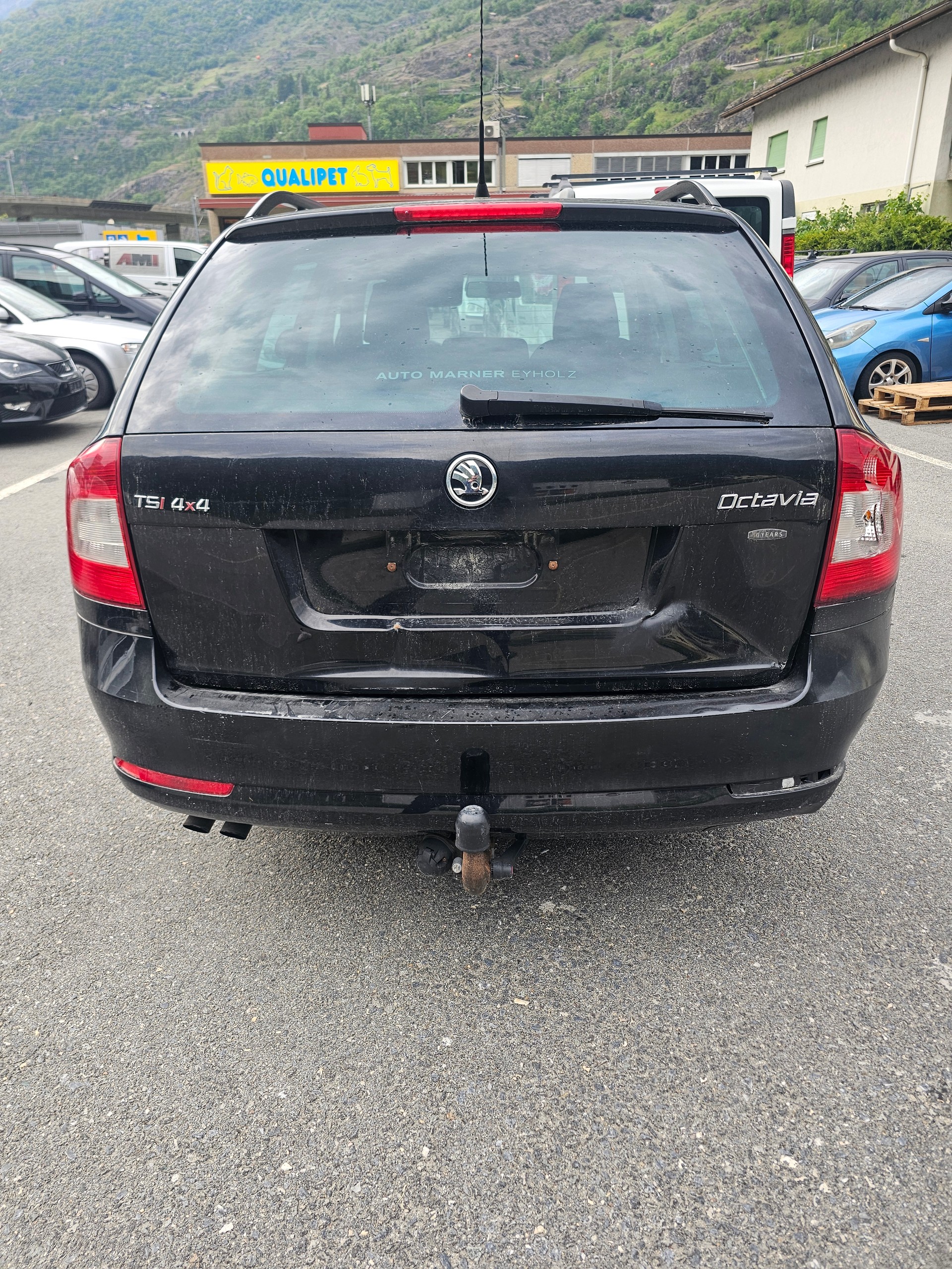 SKODA Octavia Combi 1.8 TSI Adventure 4x4-image-5
