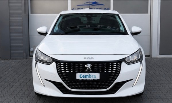 PEUGEOT 208 1.2 PureTech Allure EAT8-image-2