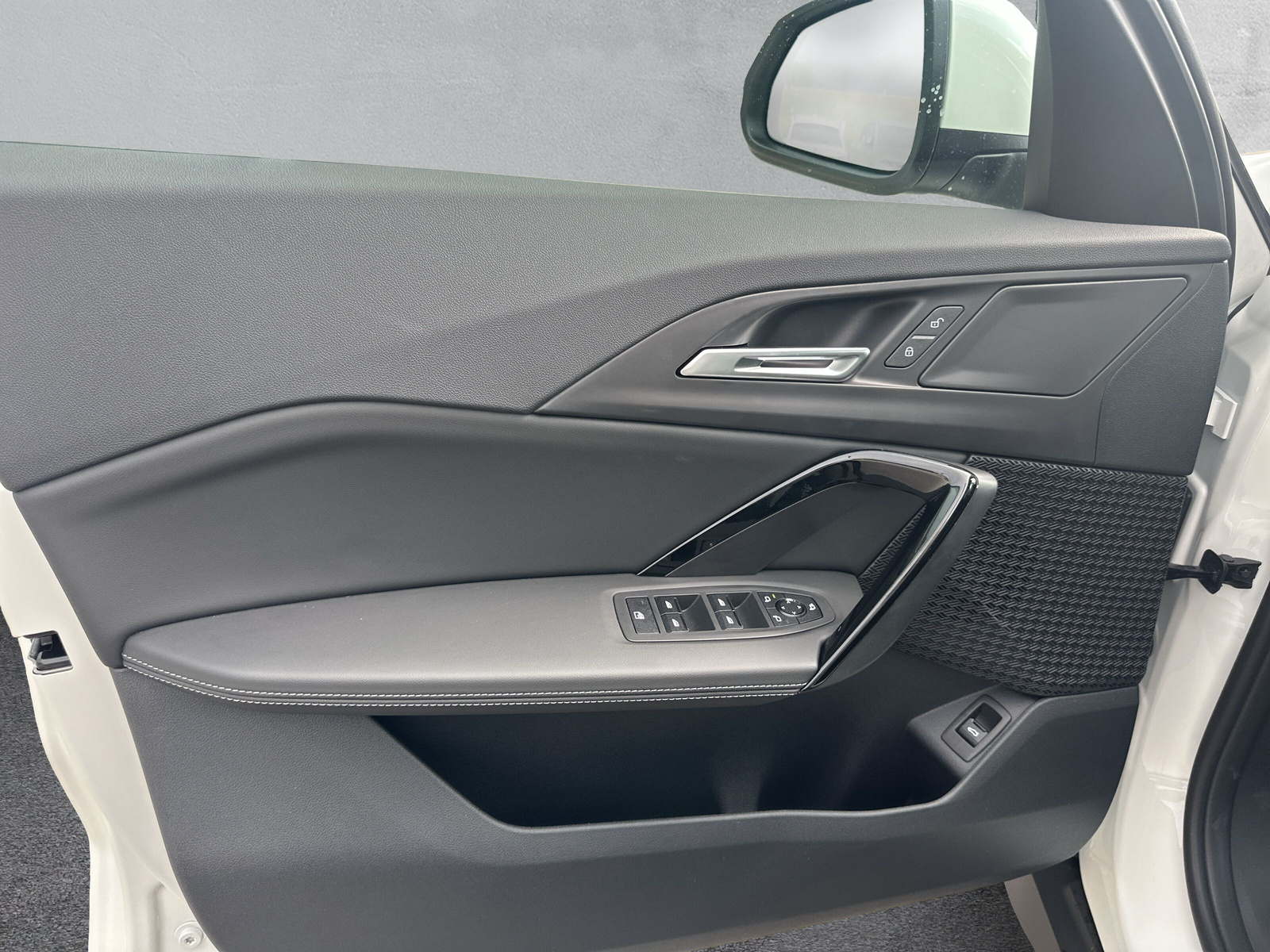 BMW X1 sDrive 18d-image-16