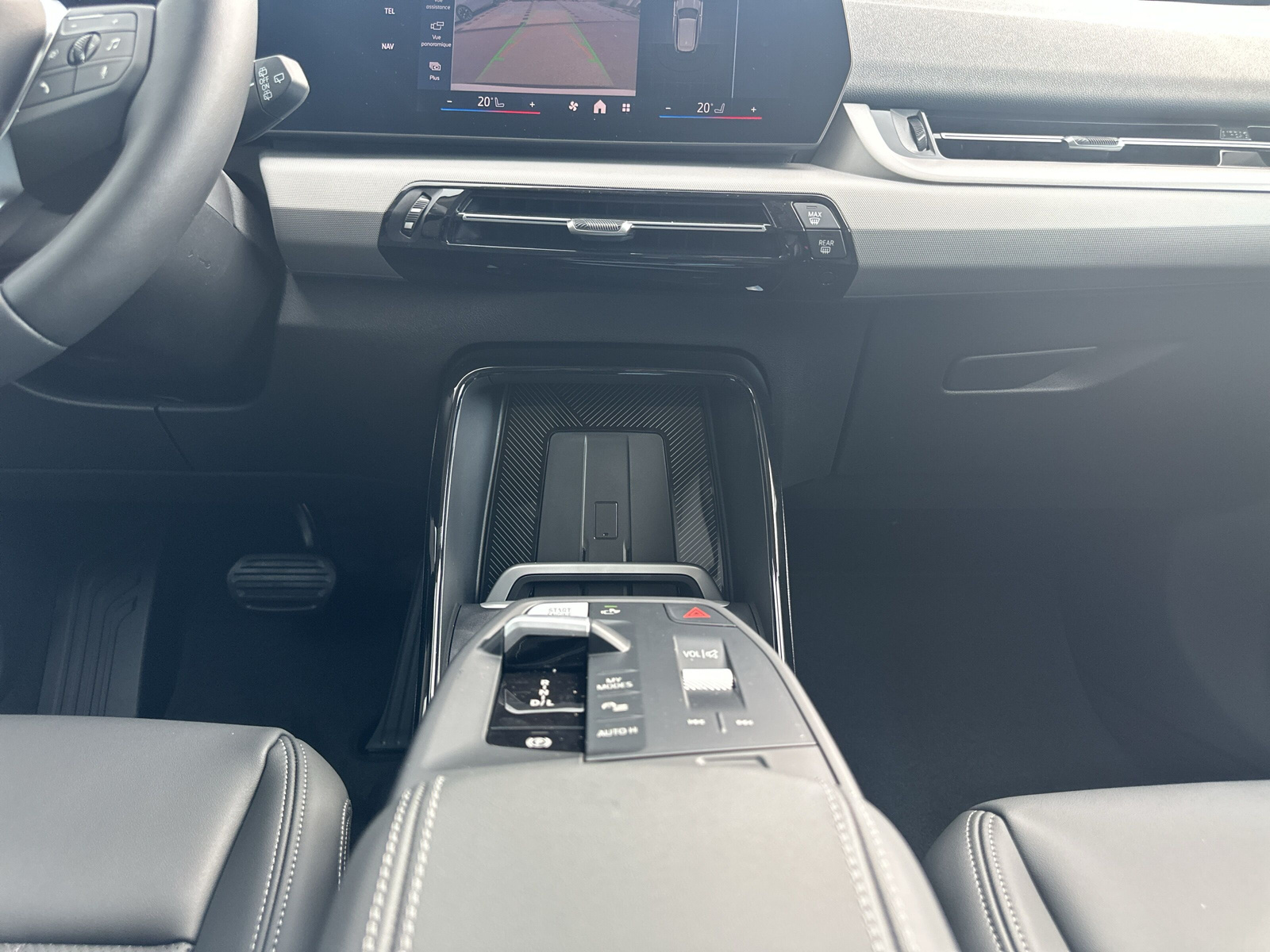 BMW X1 sDrive 18d-image-12