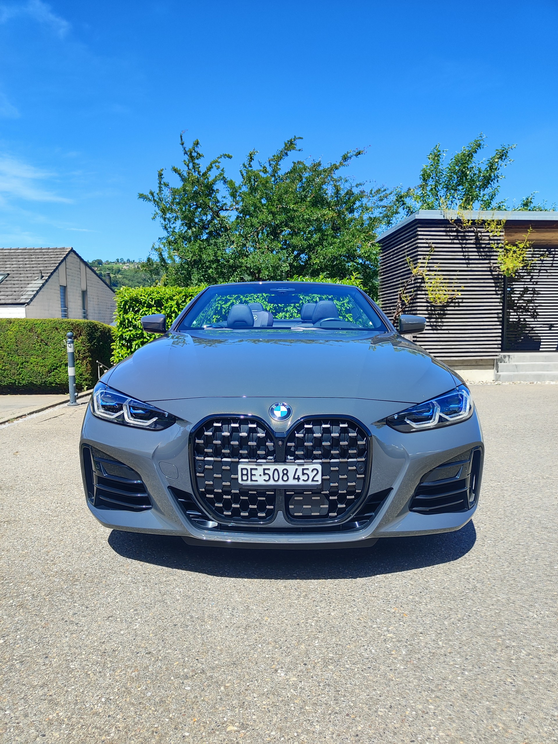 BMW M440i xDrive-image-2