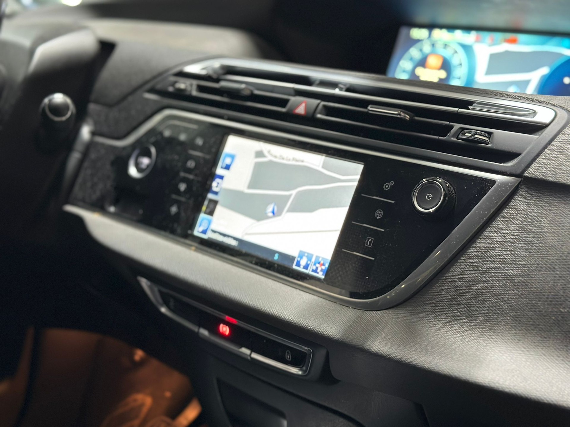 CITROEN Grand C4 Picasso 2.0 BlueHDi Intensive-image-9