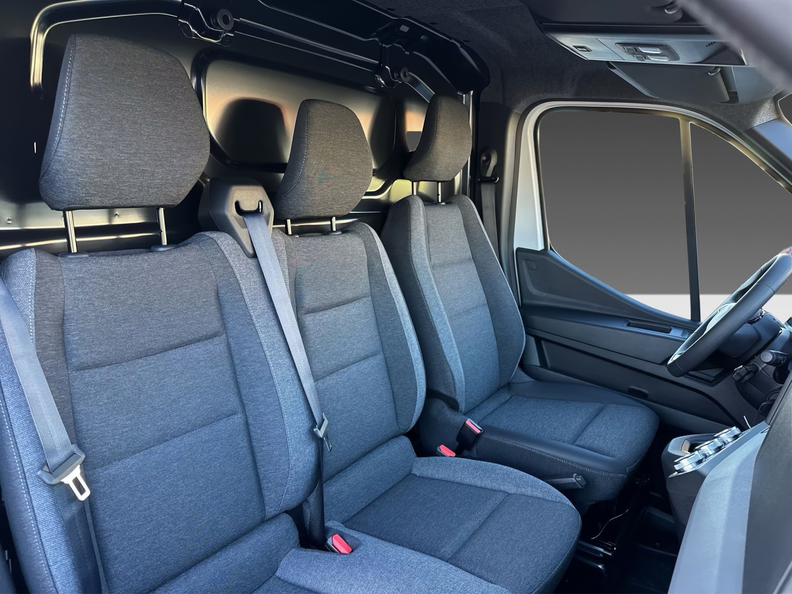 RENAULT Master E-Tech 40 EV 87kWh L2H2-image-3