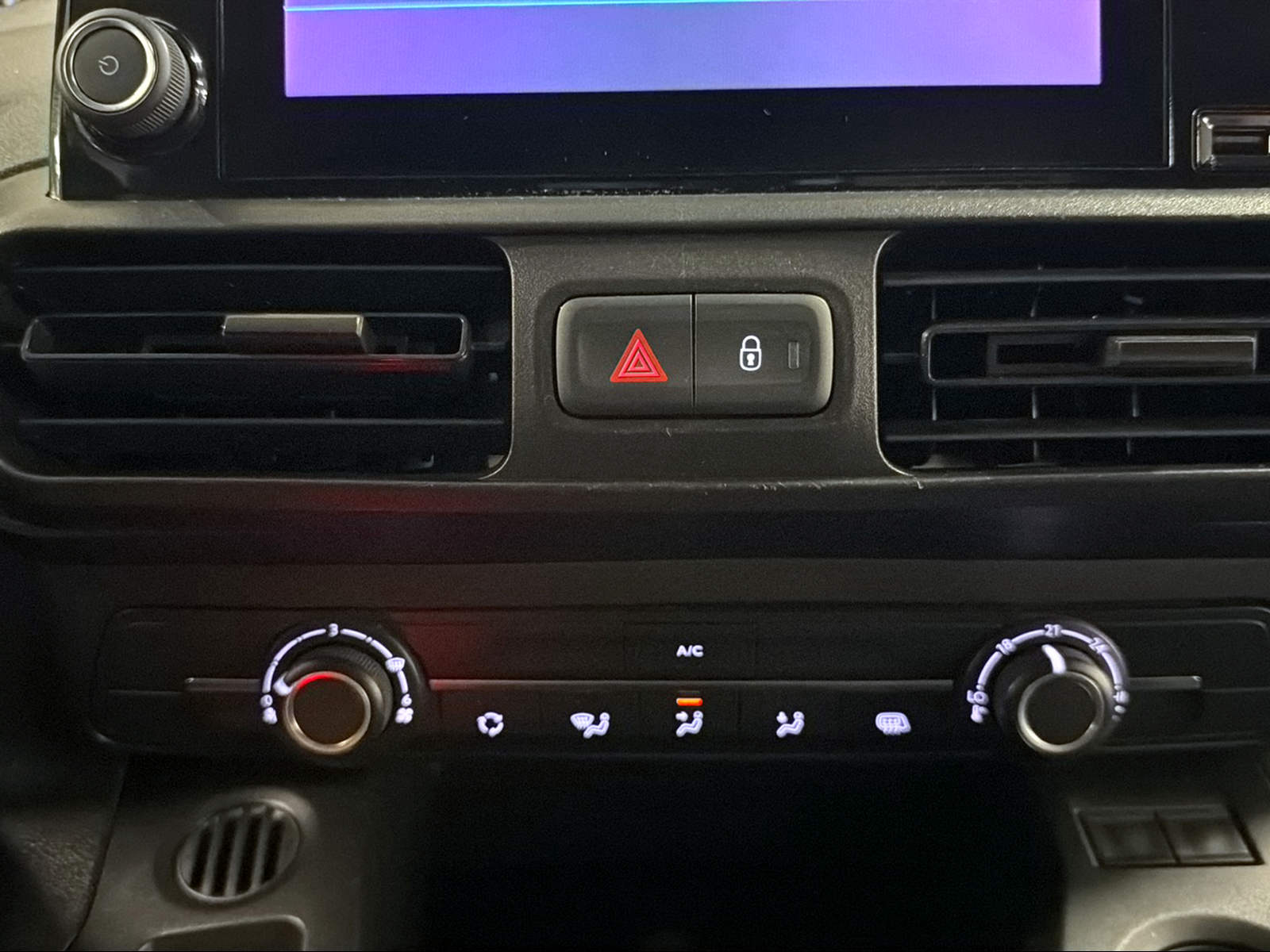 PEUGEOT Partner Kaw. 1000 Standard 1.5 BlueHDI 130 Asphalt S/S-image-13