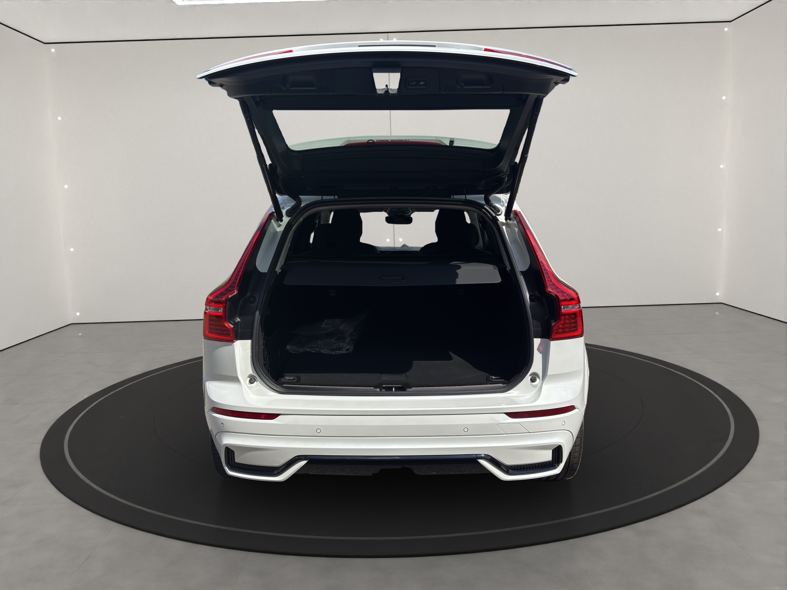 VOLVO XC60 2.0 T6 TE Ultimate Dark eAWD-image-4