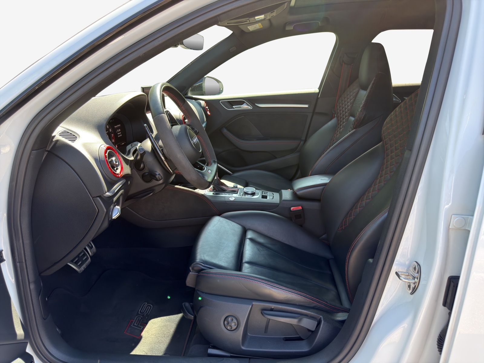 AUDI RS3 Sportback 2.5 TSI quattro S-tronic-image-7