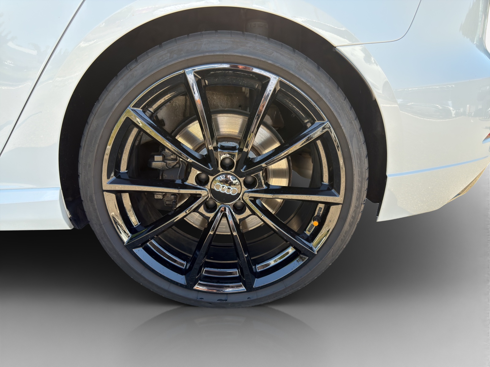 AUDI RS3 Sportback 2.5 TSI quattro S-tronic-image-13