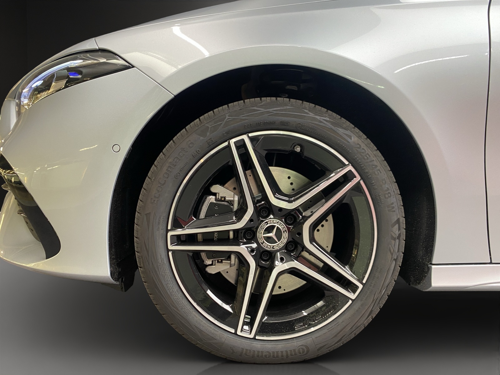 MERCEDES-BENZ A 250 e EQ Star 8G-DCT-image-8