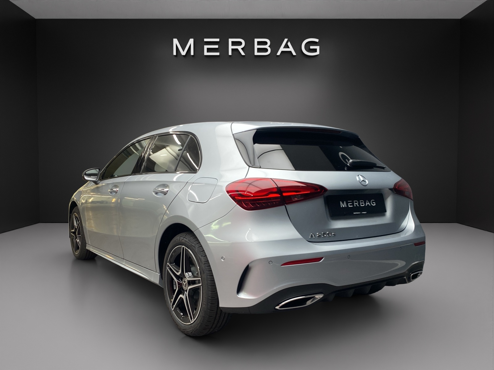 MERCEDES-BENZ A 250 e EQ Star 8G-DCT-image-2