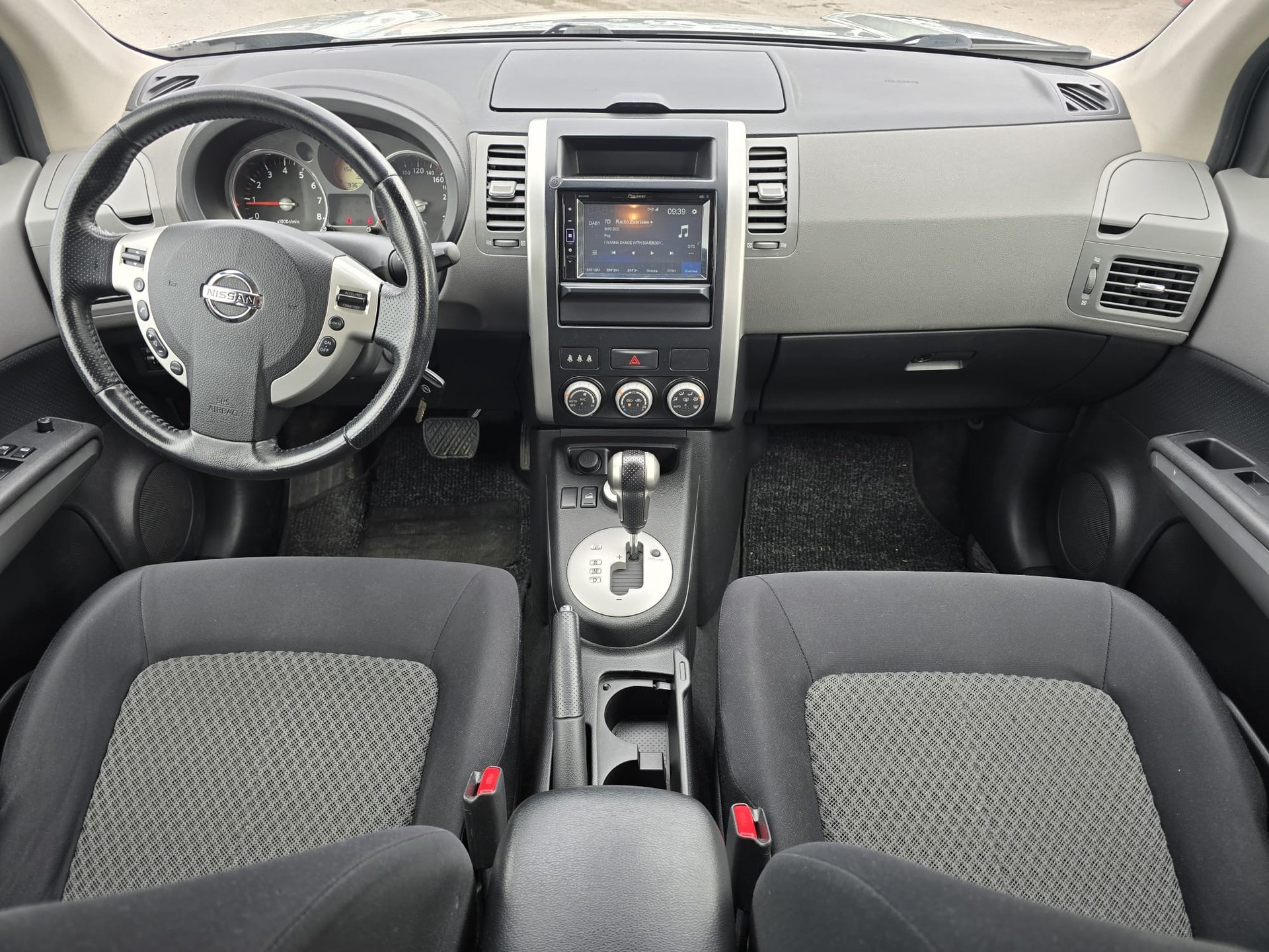 NISSAN X-Trail 2.5 16V SE XTronic CVT-image-7