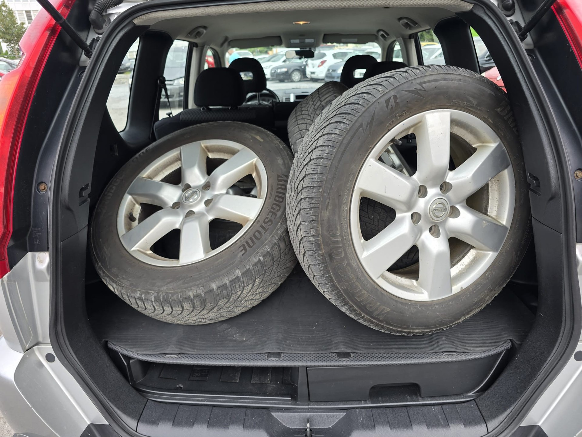 NISSAN X-Trail 2.5 16V SE XTronic CVT-image-13
