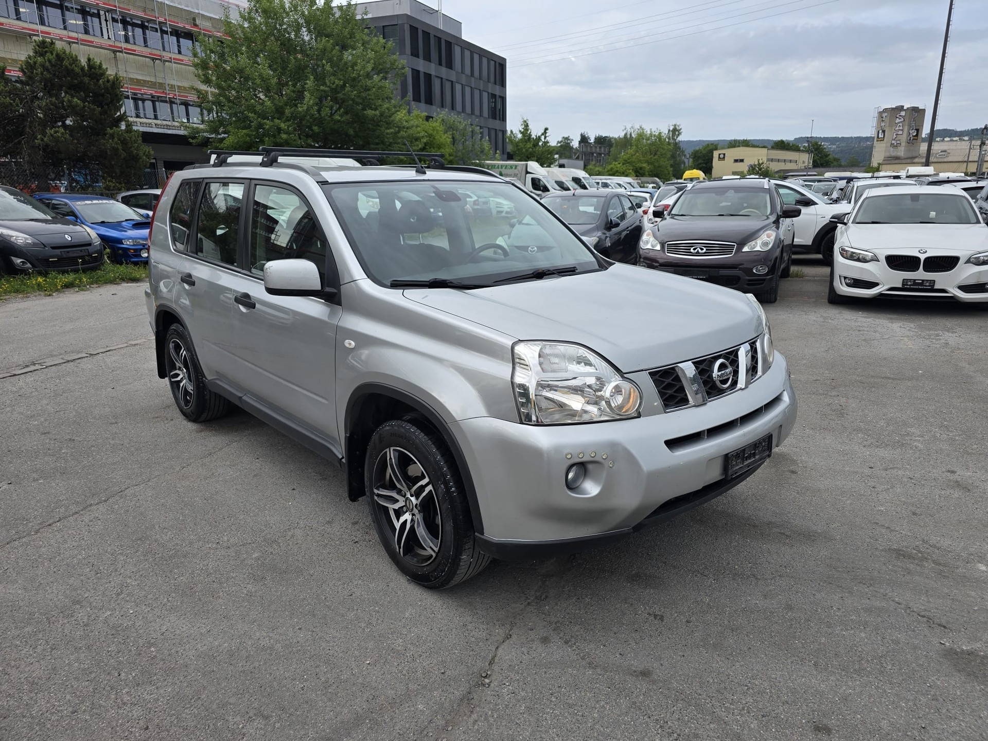 NISSAN X-Trail 2.5 16V SE XTronic CVT-image-1