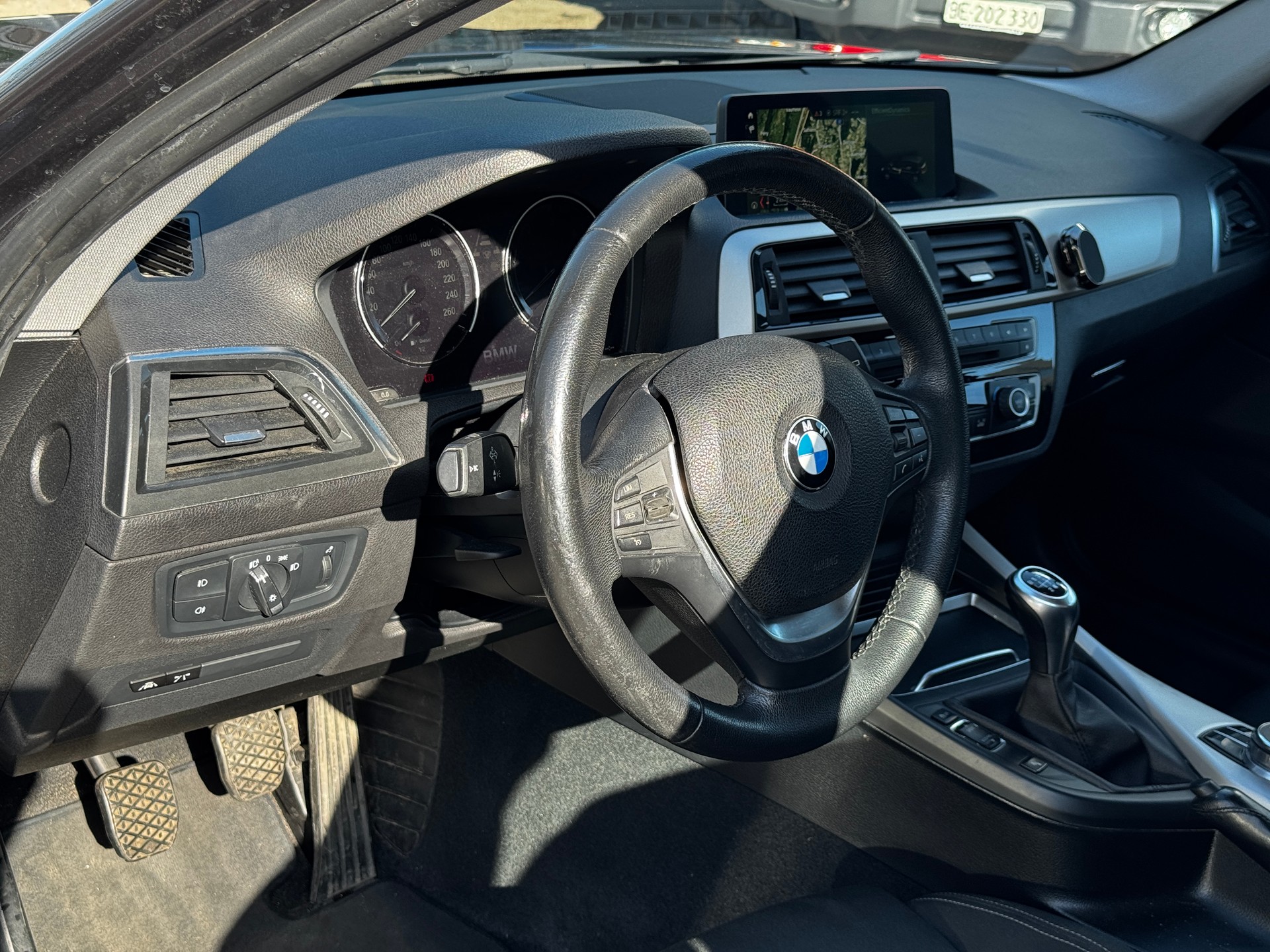 BMW 118d xDrive-image-13