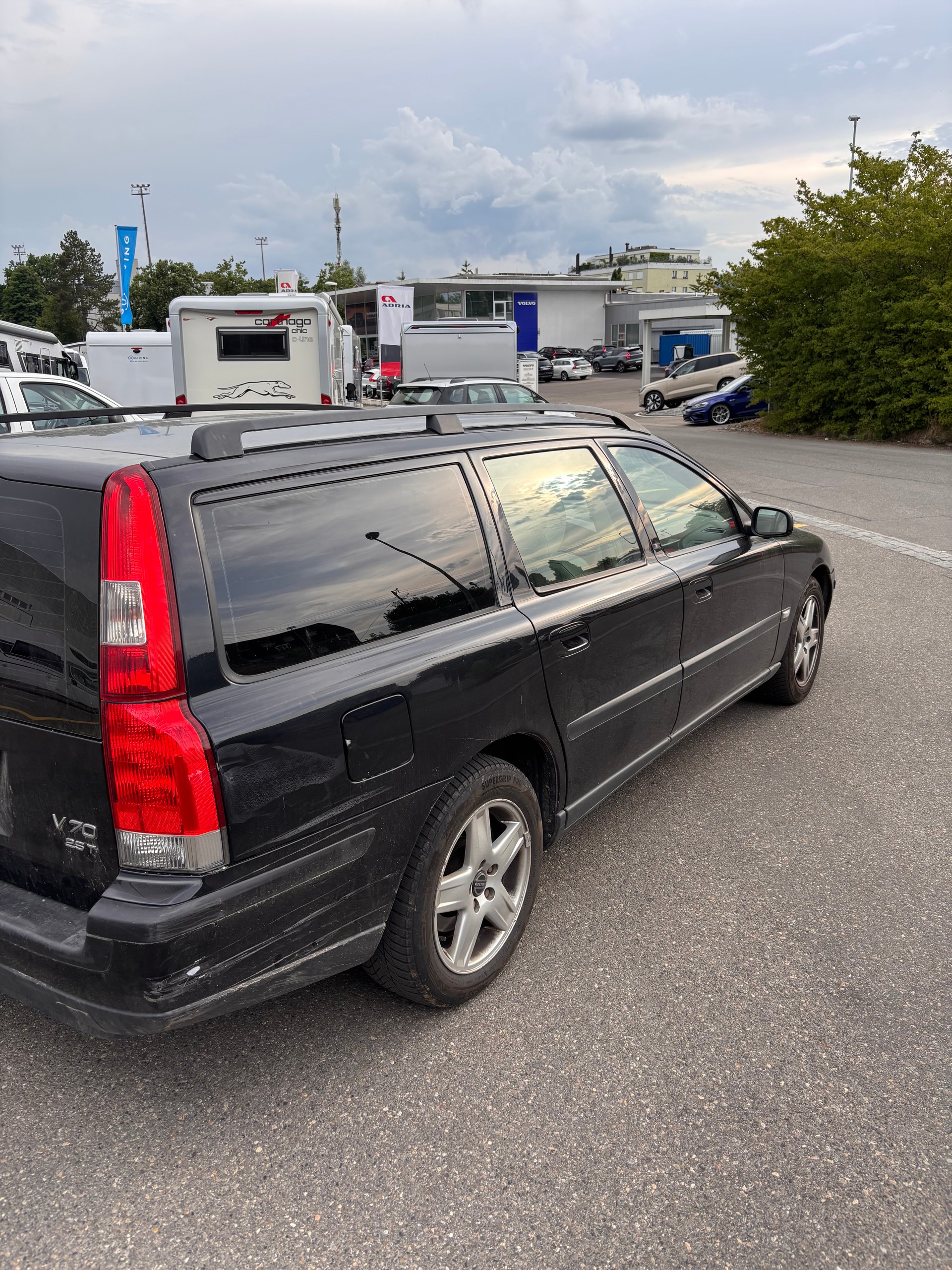 VOLVO V70 2.5T-image-3