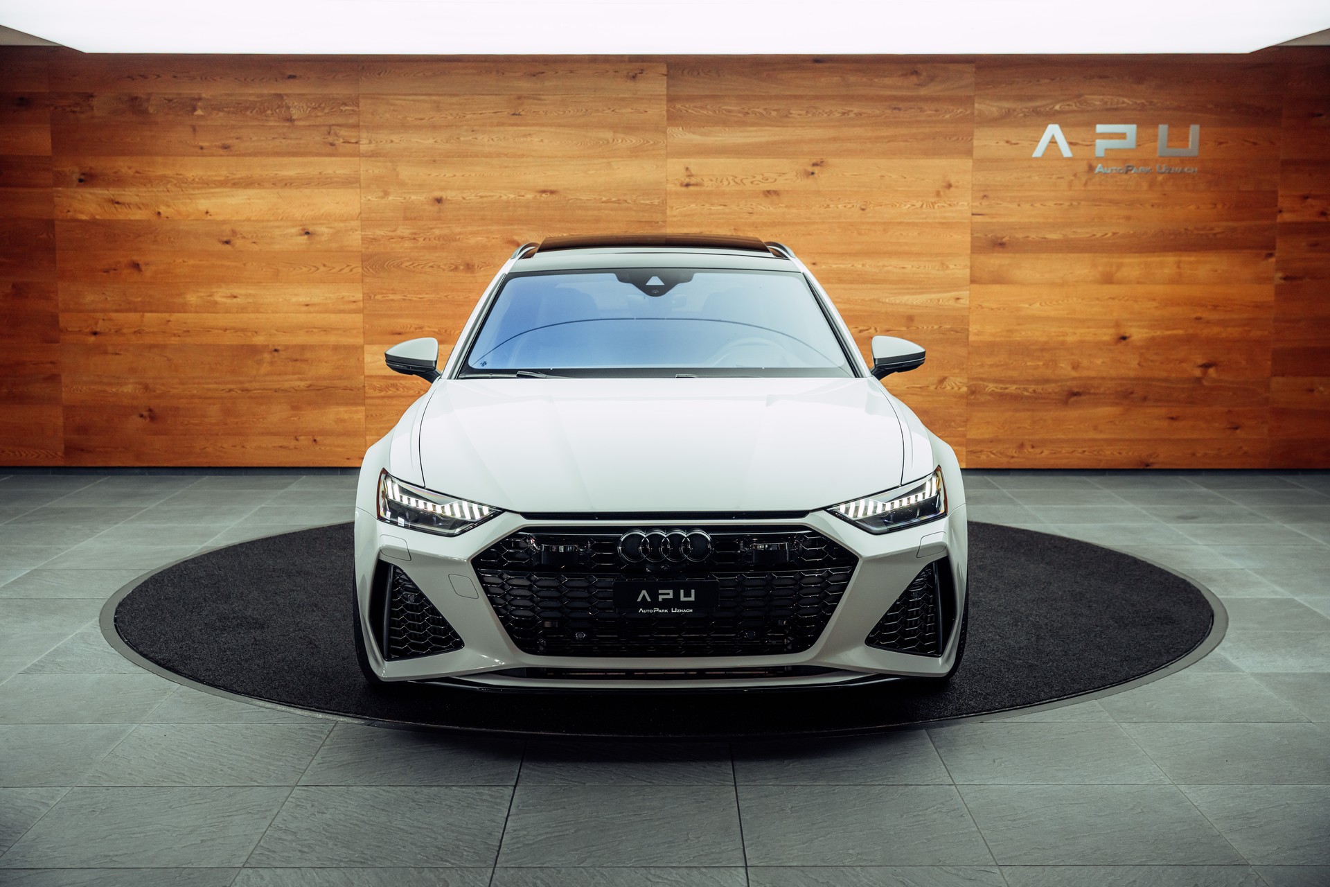 AUDI RS6 Avant 4.0 TFSI V8 Performance quattro-image-17