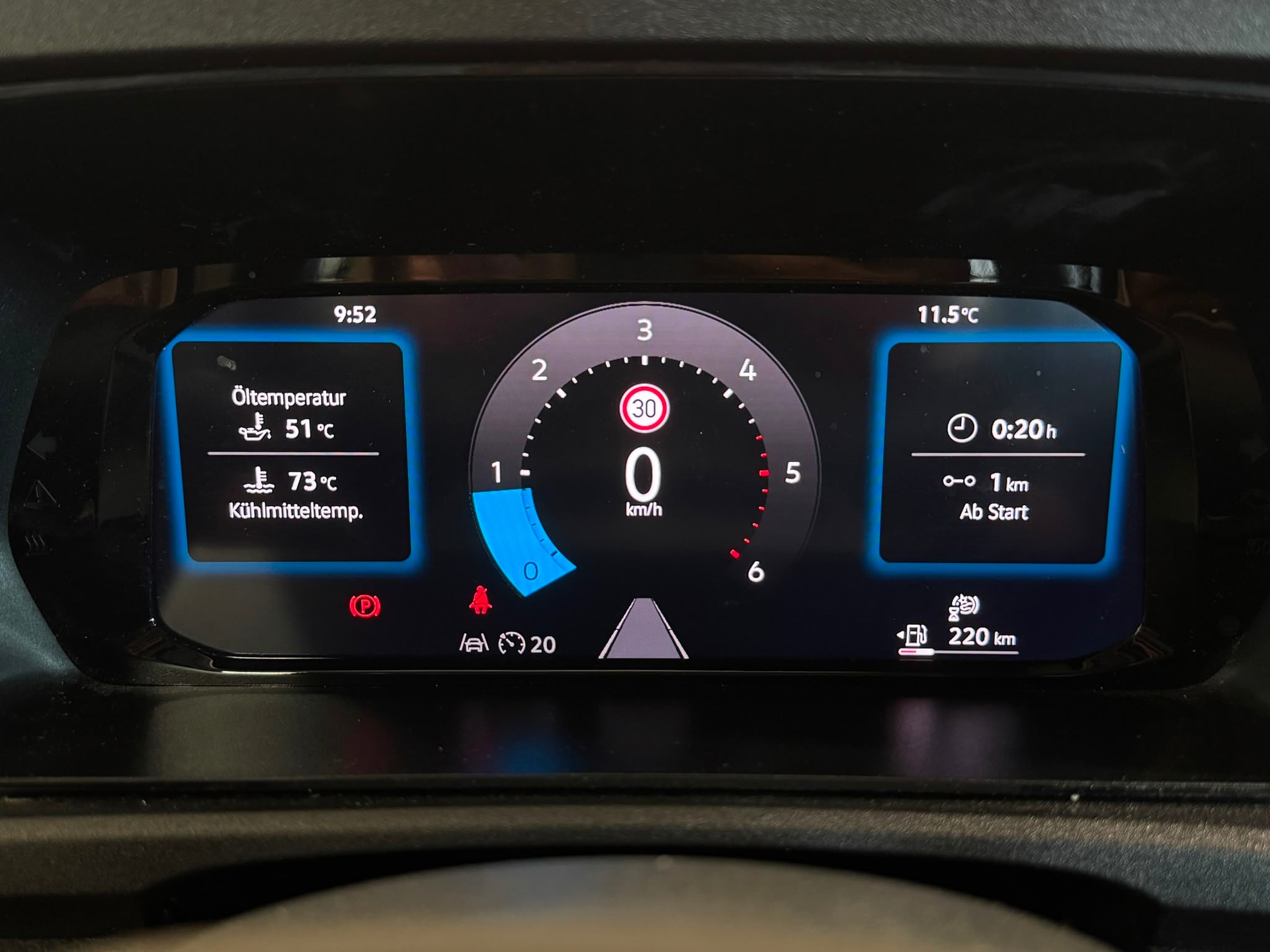 VW Caddy 2.0 TDI-image-8