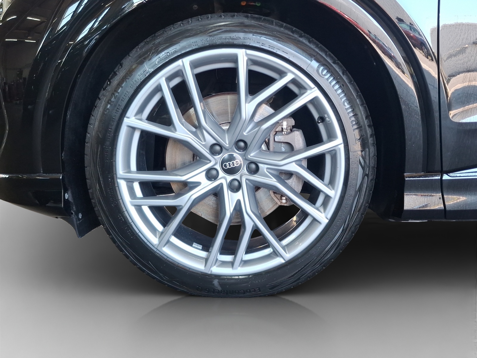 AUDI Q4 e-tron 50 quattro-image-15
