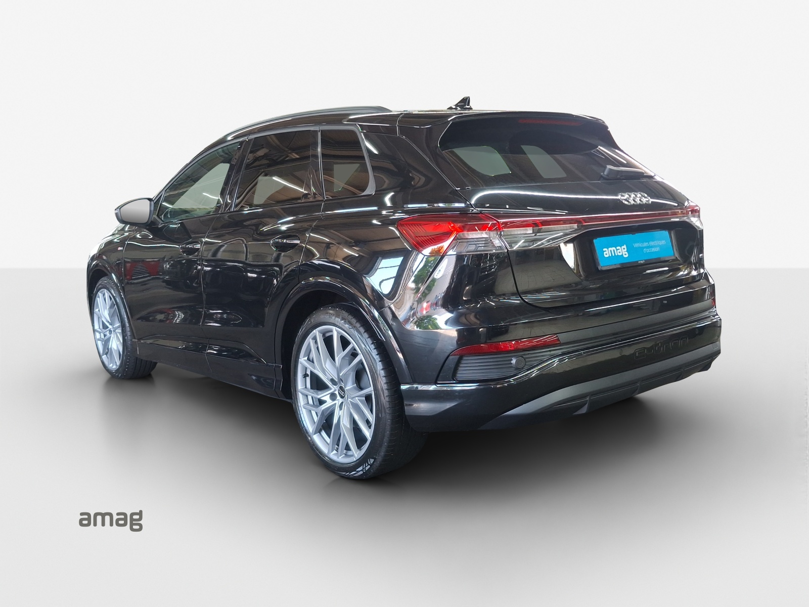 AUDI Q4 e-tron 50 quattro-image-3