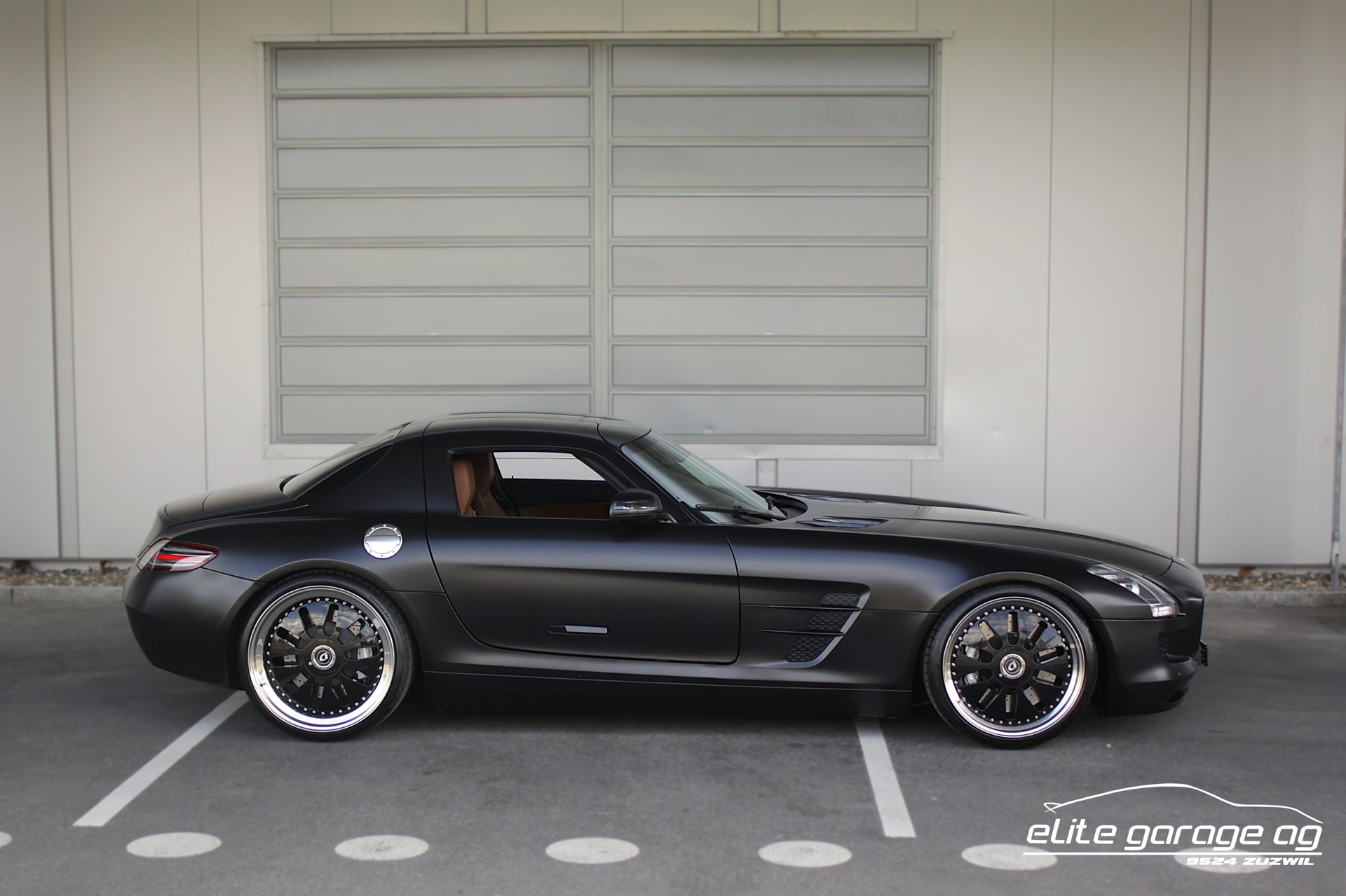 MERCEDES-BENZ SLS 63 AMG Speedshift-image-5