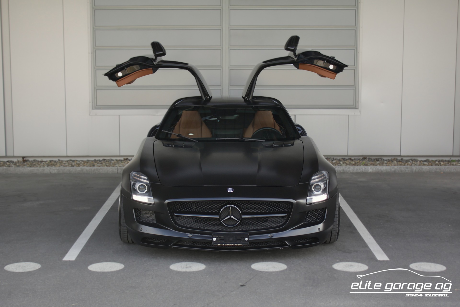 MERCEDES-BENZ SLS 63 AMG Speedshift-image-7