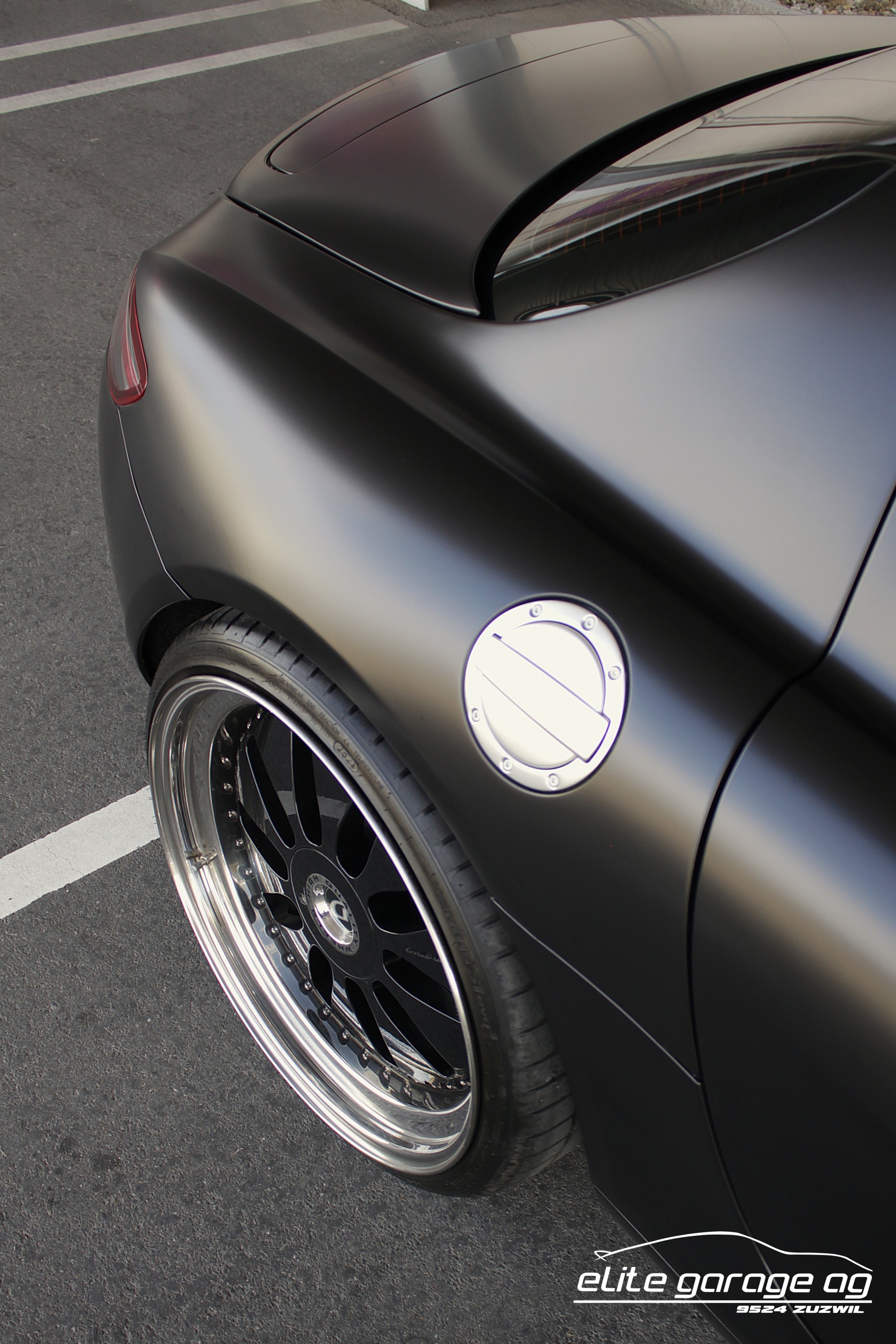 MERCEDES-BENZ SLS 63 AMG Speedshift-image-12