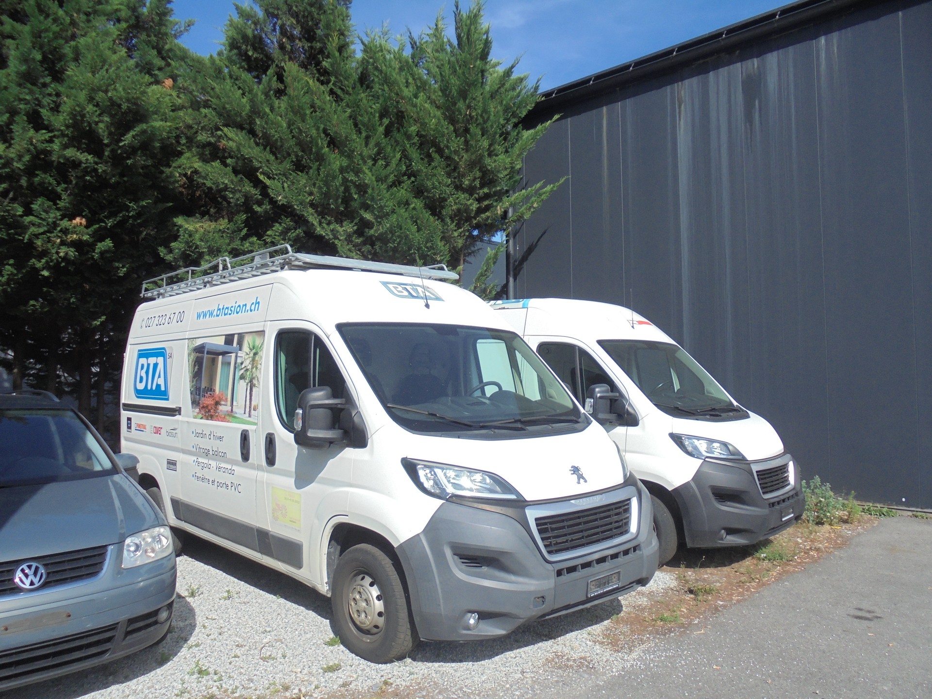 PEUGEOT Boxer 2.2 HDI 335 Allure L2H2-image-0
