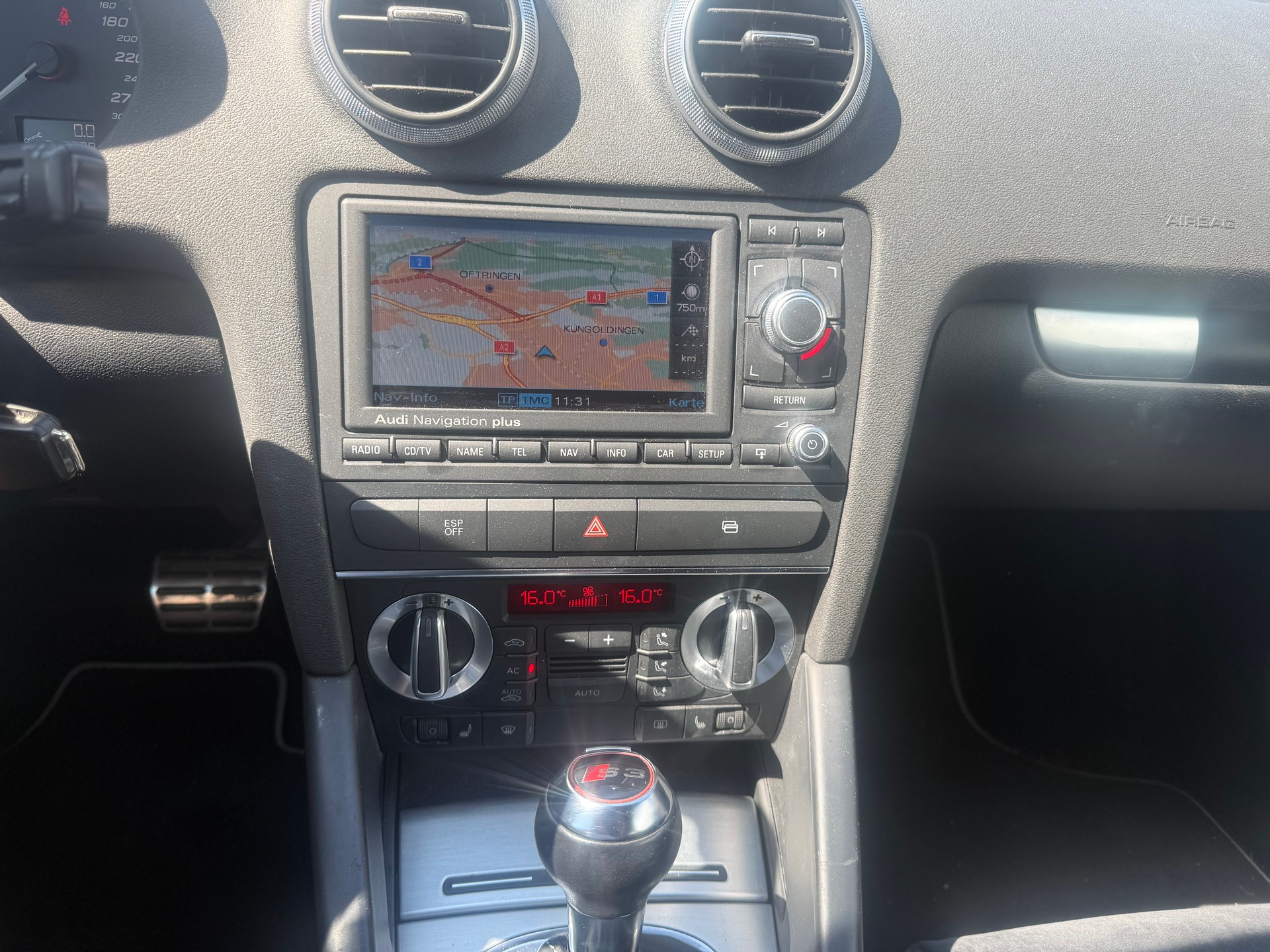 AUDI S3 Sportback 2.0 TFSI quattro S-tronic-image-11