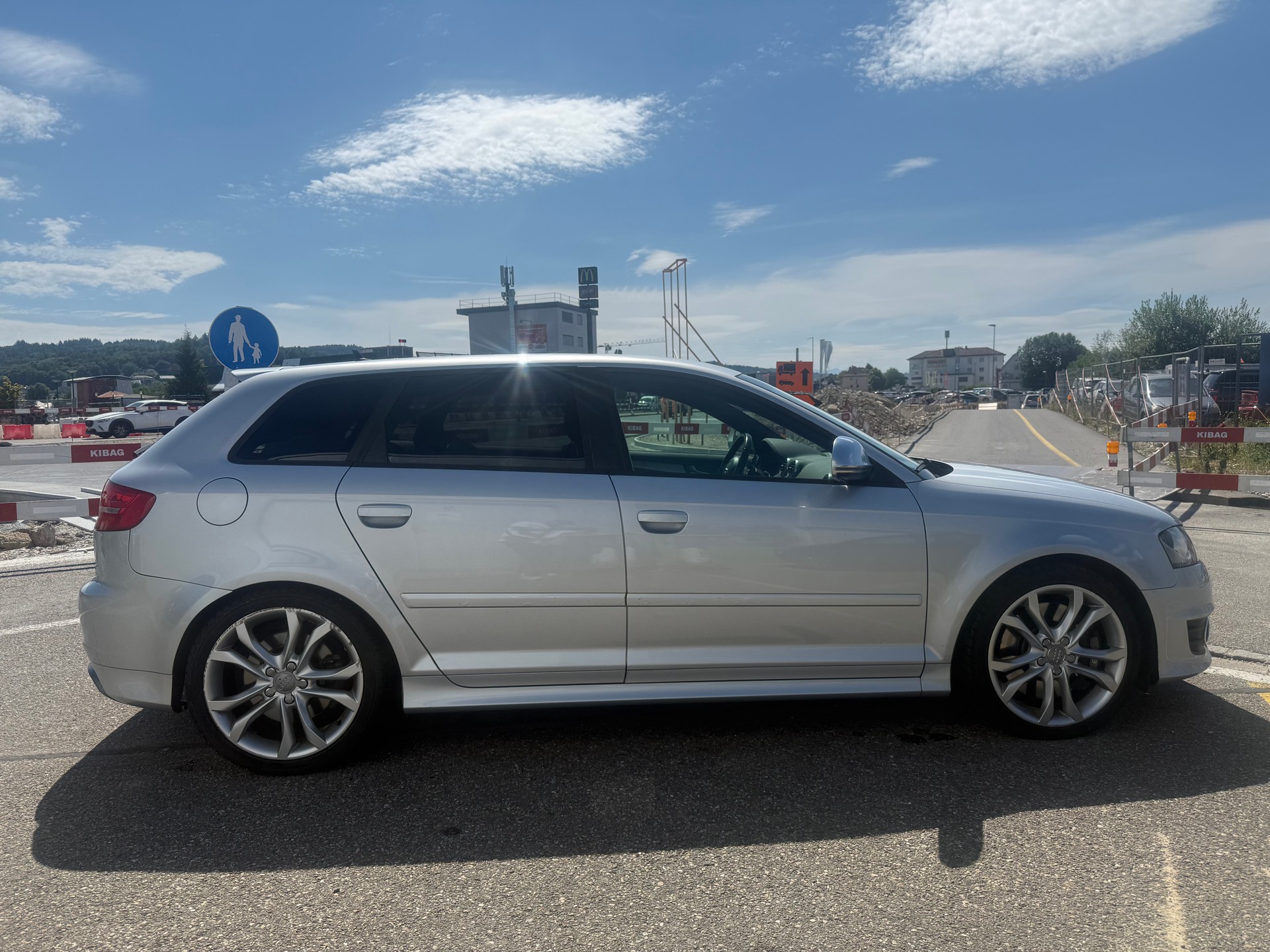 AUDI S3 Sportback 2.0 TFSI quattro S-tronic-image-6