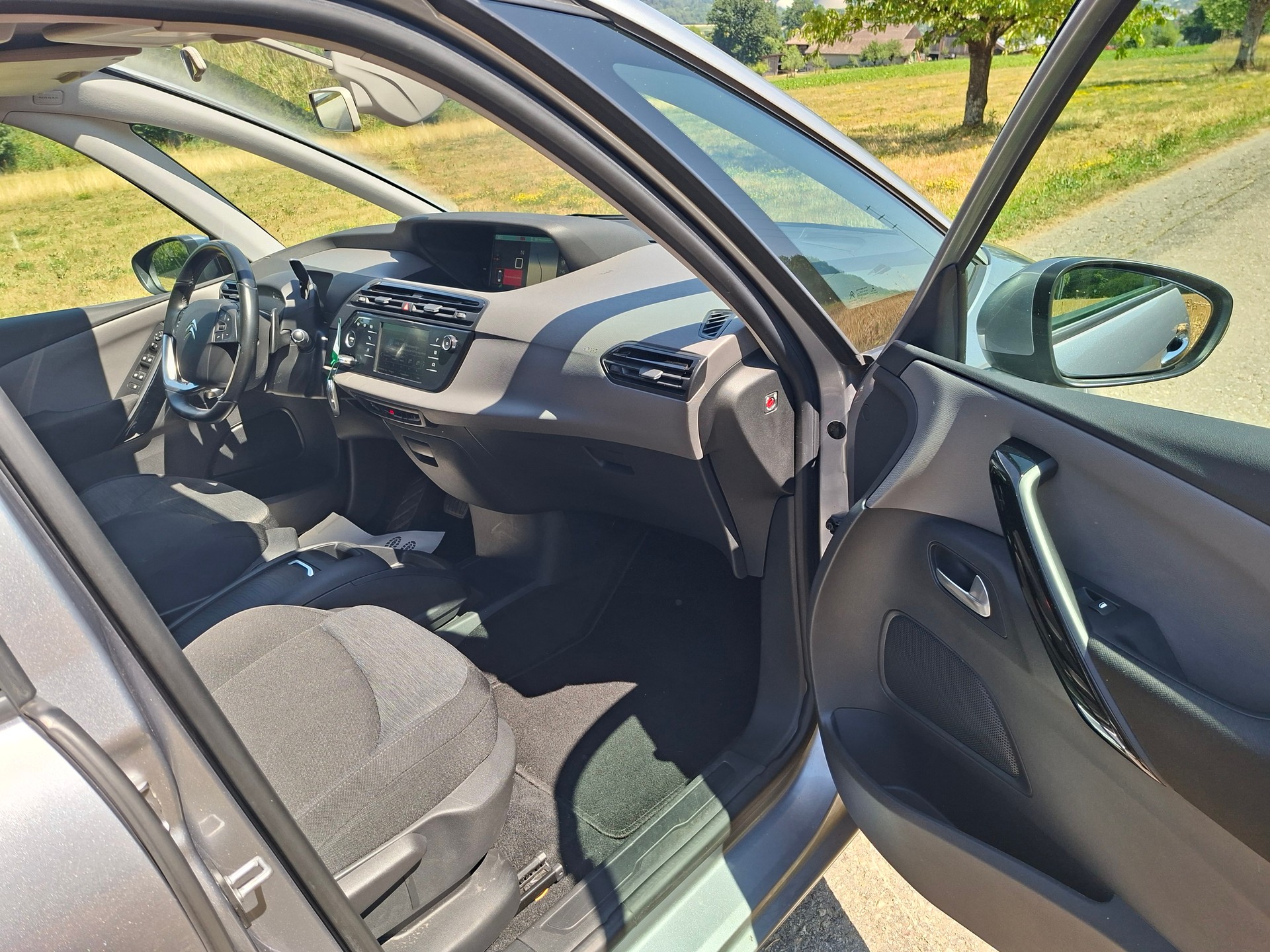 CITROEN Grand C4 Picasso 1.2 Pure Tech Feel Edition EAT6-image-15