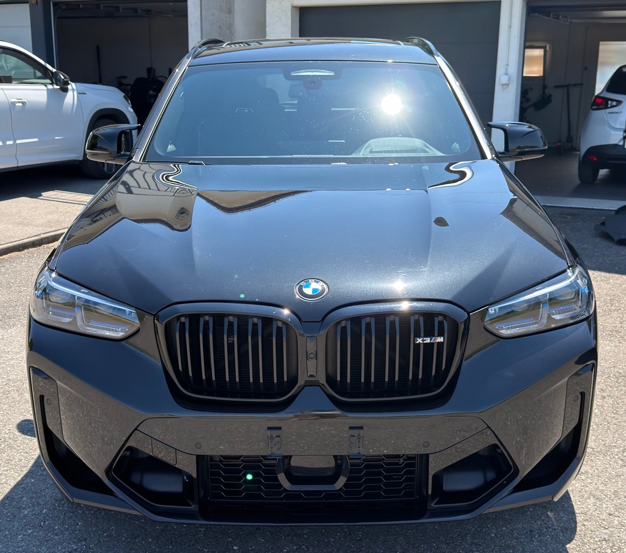 BMW M Competition-image-2