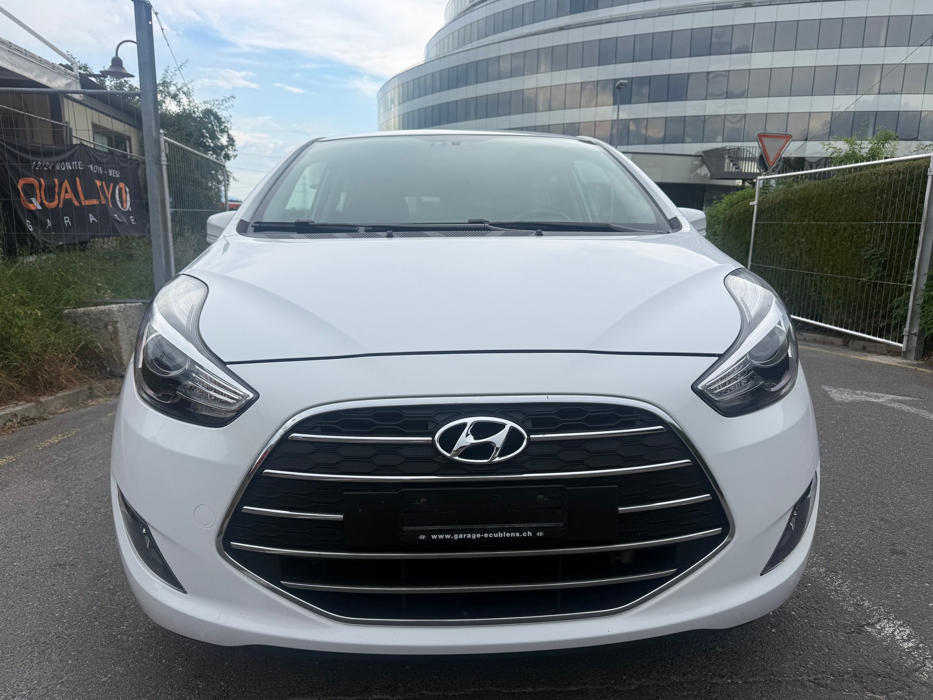 HYUNDAI iX20 1.6 Vertex Automatic-image-1
