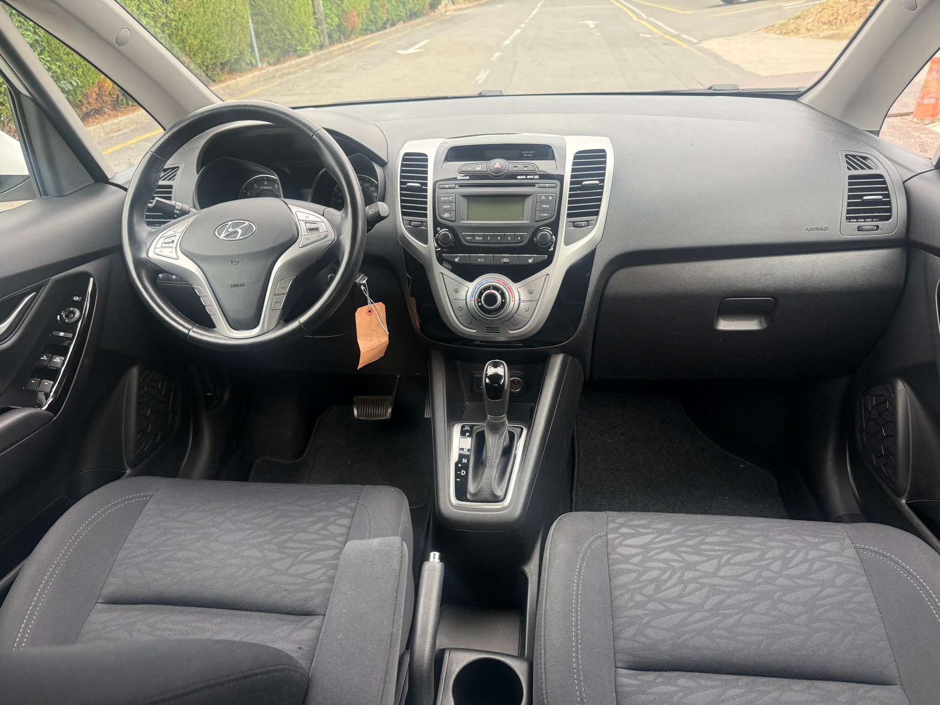 HYUNDAI iX20 1.6 Vertex Automatic-image-9