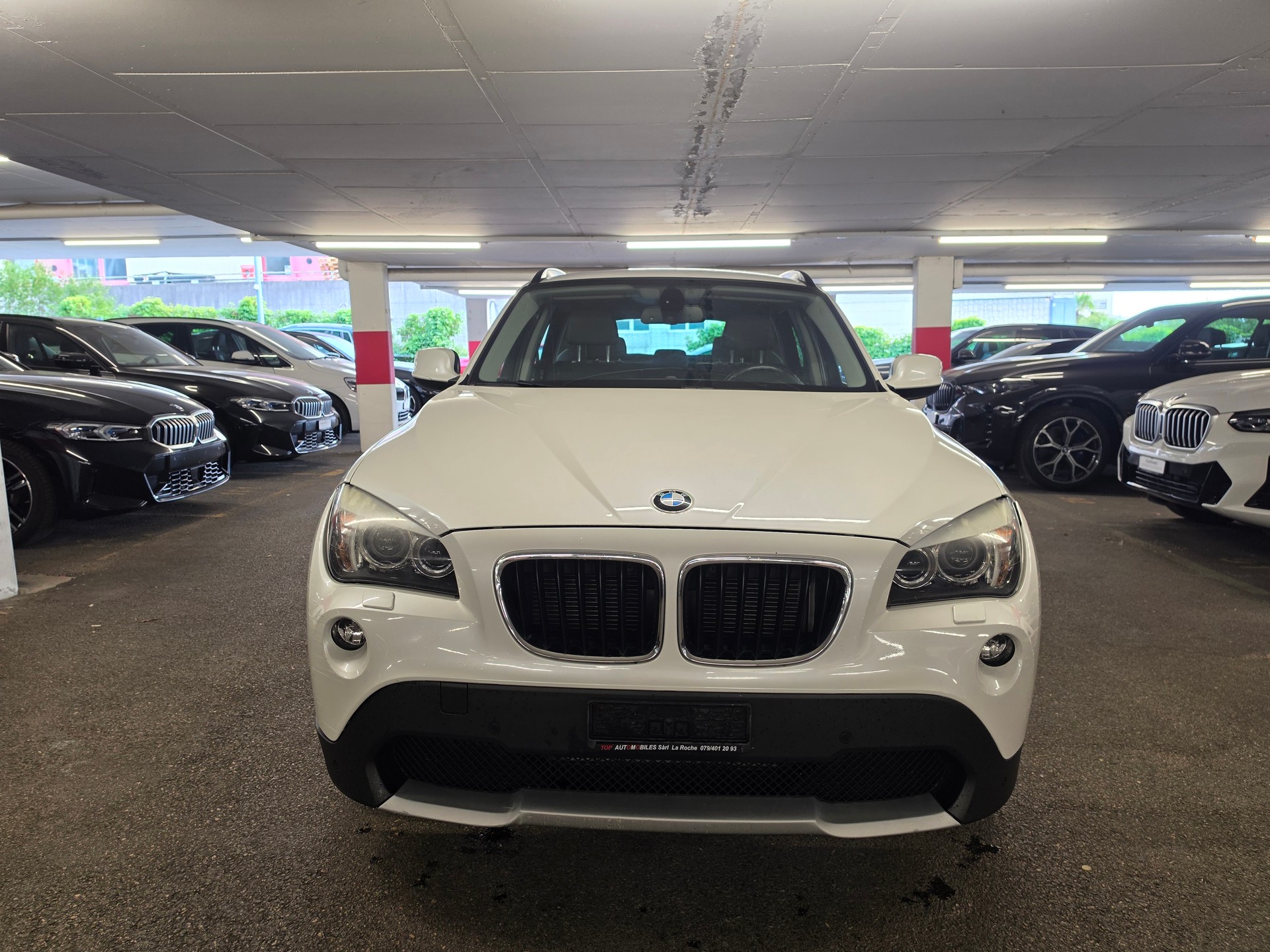 BMW X1 xDrive 20i Steptronic-image-0