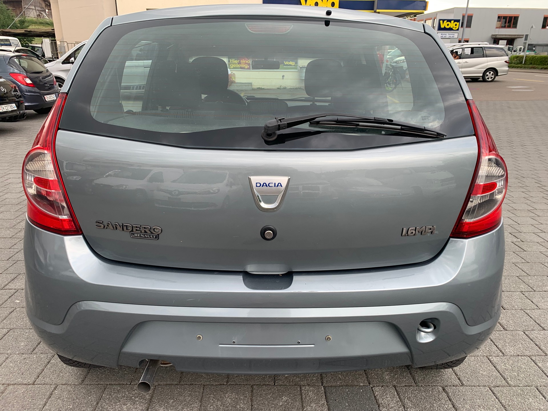 DACIA Sandero 1.6 Lauréate-image-5