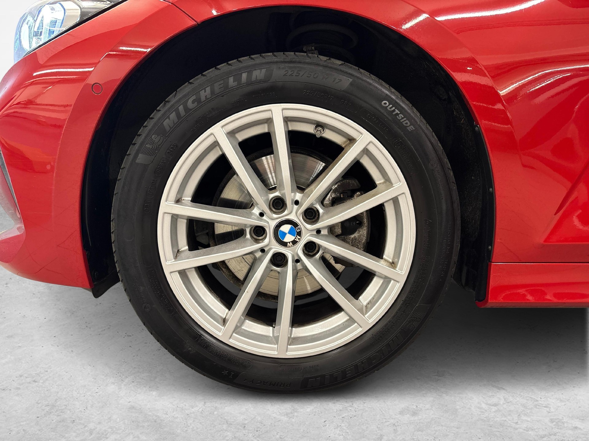 BMW 320d xDrive 48V-image-16