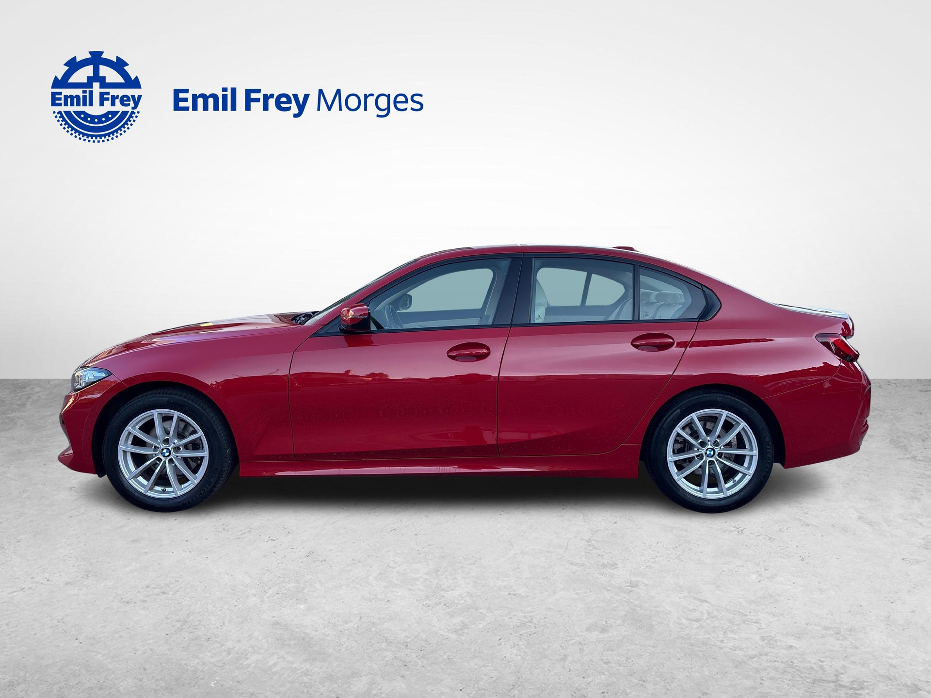 BMW 320d xDrive 48V-showroom-element-1