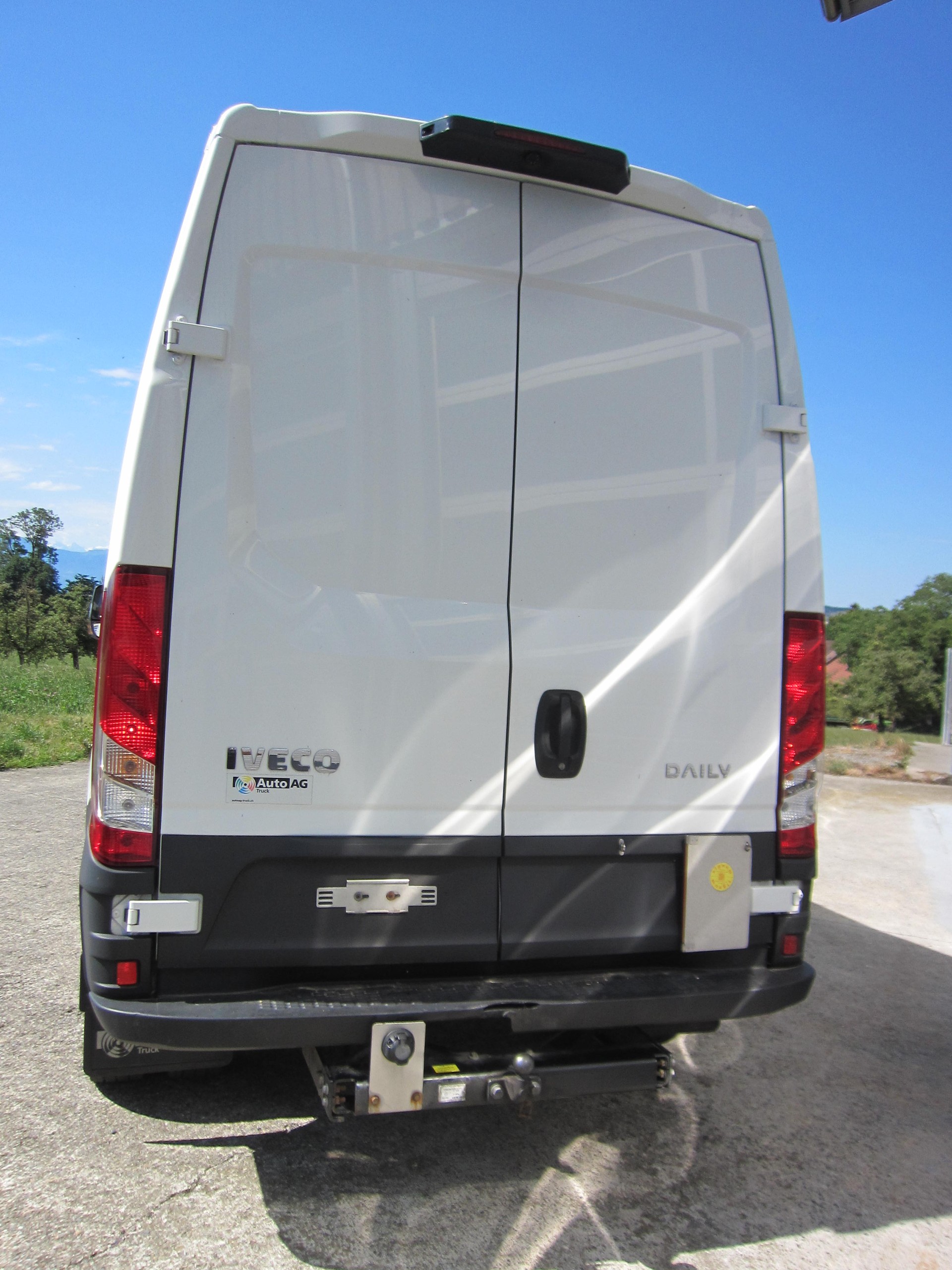 IVECO 35C18V-image-2