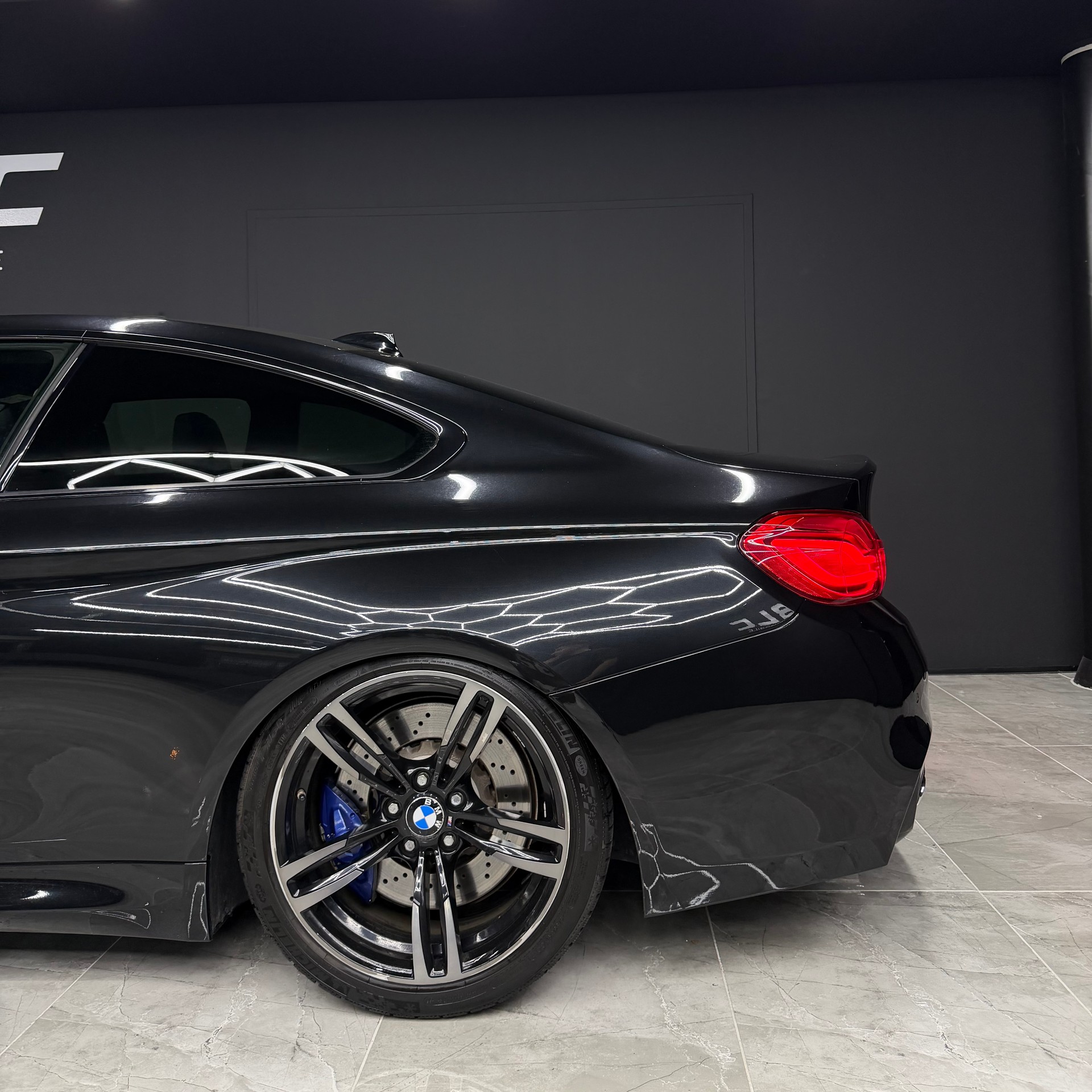 BMW M4 Coupé DKG-image-6