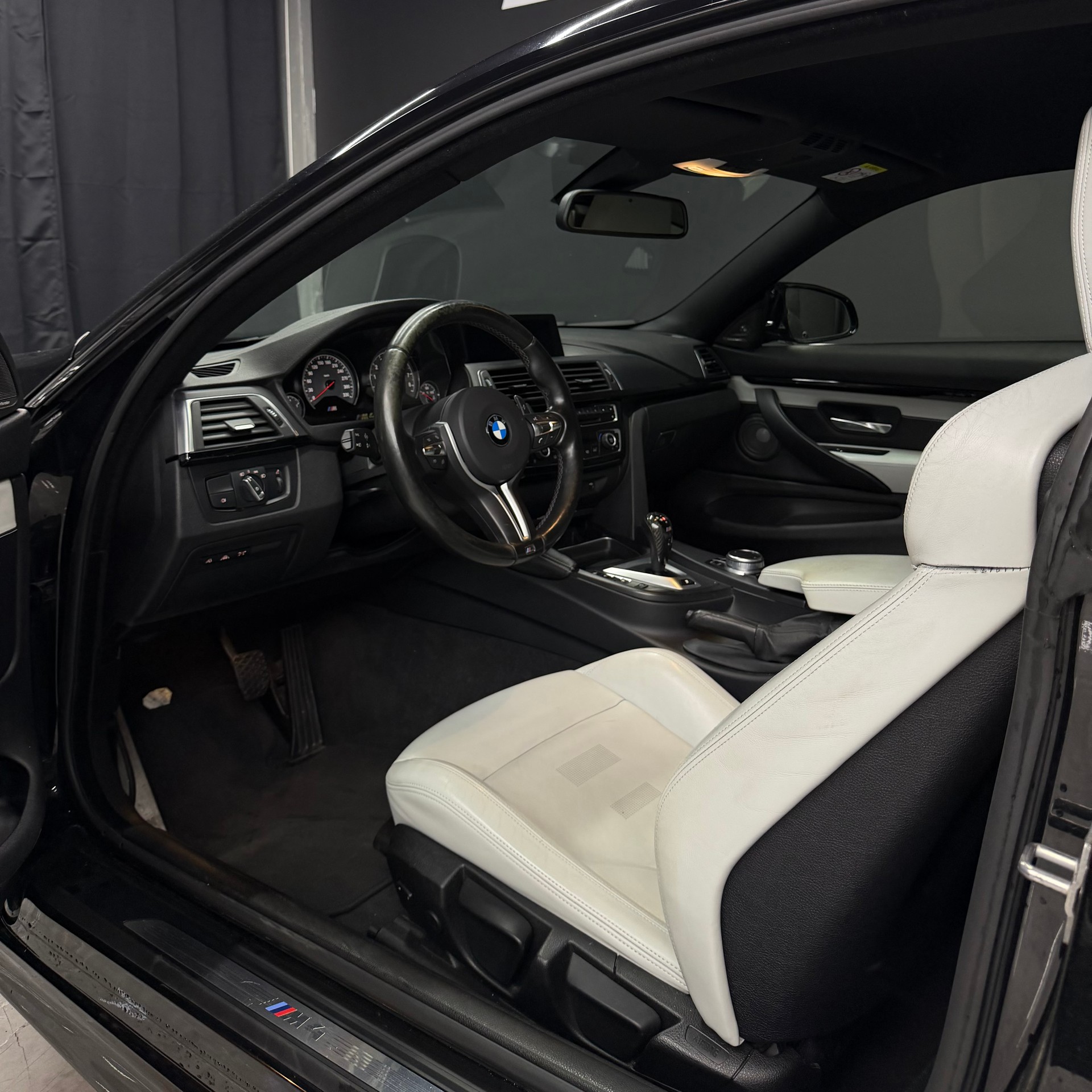 BMW M4 Coupé DKG-image-7