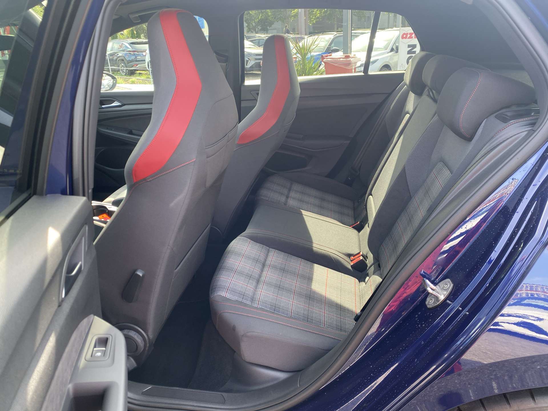 VW Golf 2.0 TSi GTi DSG-Automat 245PS-image-4