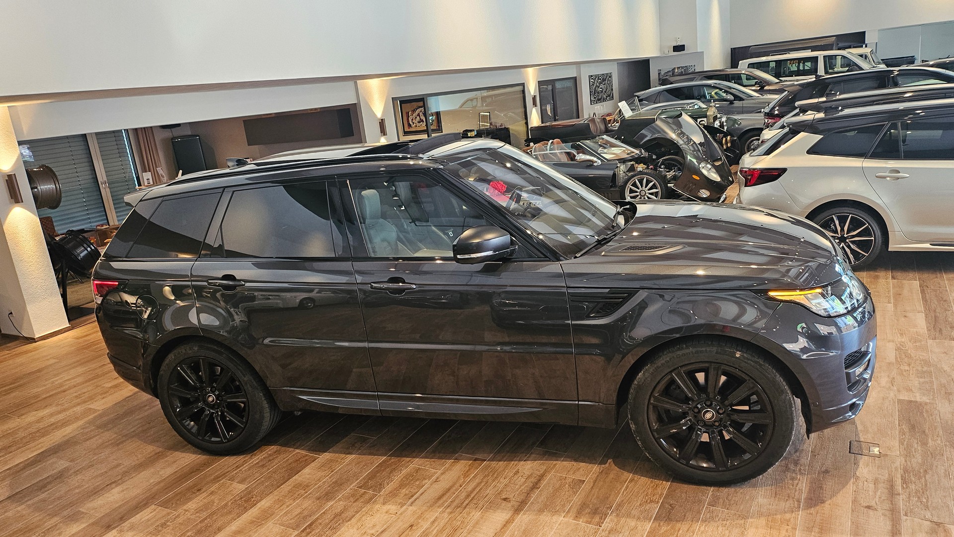 LAND ROVER Range Rover Sport 4.4 SDV8 Autobiography Automatic-image-7