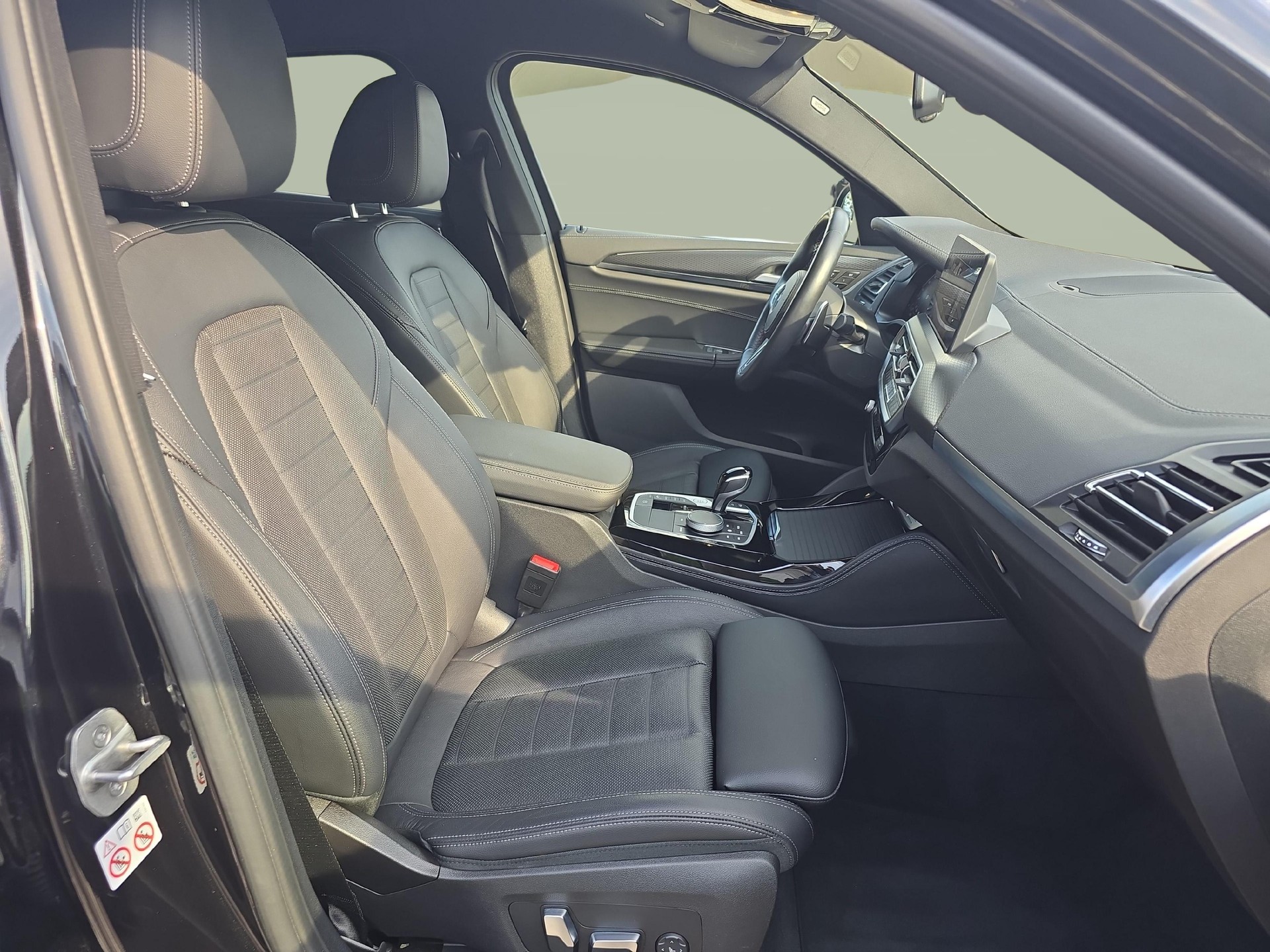BMW X4 M40i / Jetzt mit attraktivem 1.99% Leasing-image-9