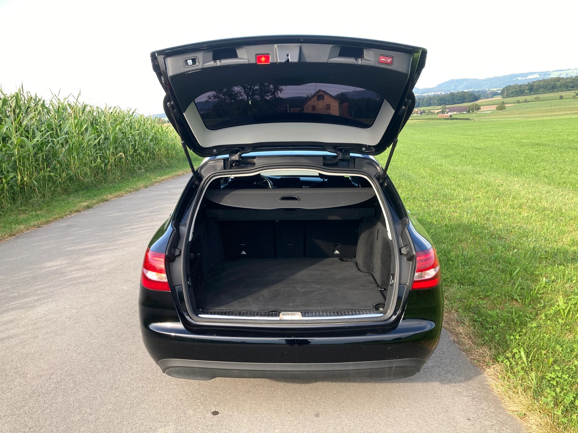 MERCEDES-BENZ C 180 BlueTEC 9G-Tronic mit Anhängerkupplung-image-5