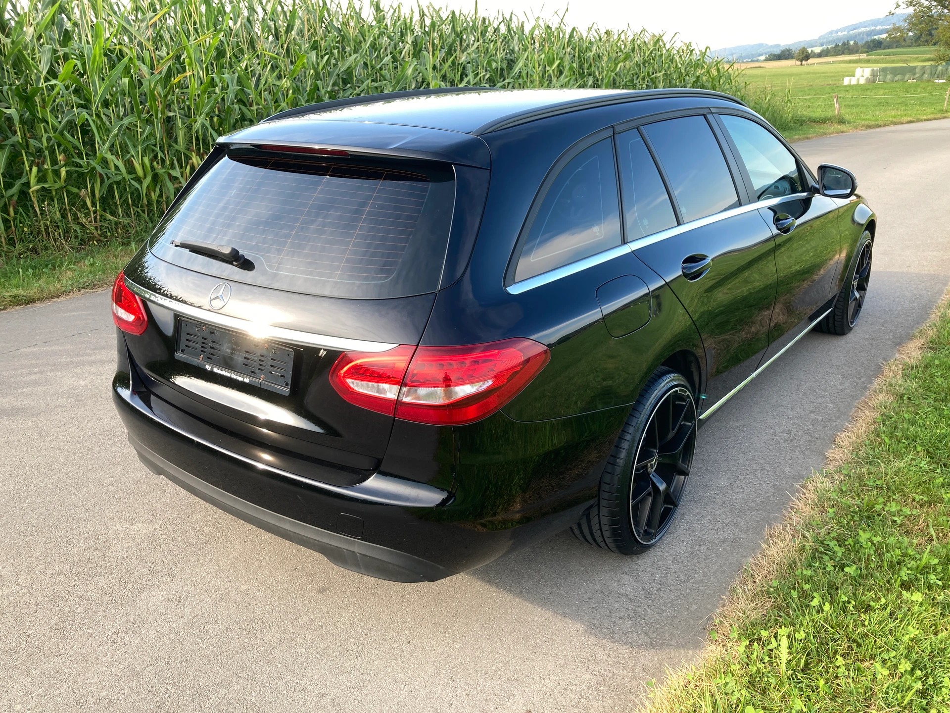 MERCEDES-BENZ C 180 BlueTEC 9G-Tronic mit Anhängerkupplung-image-2